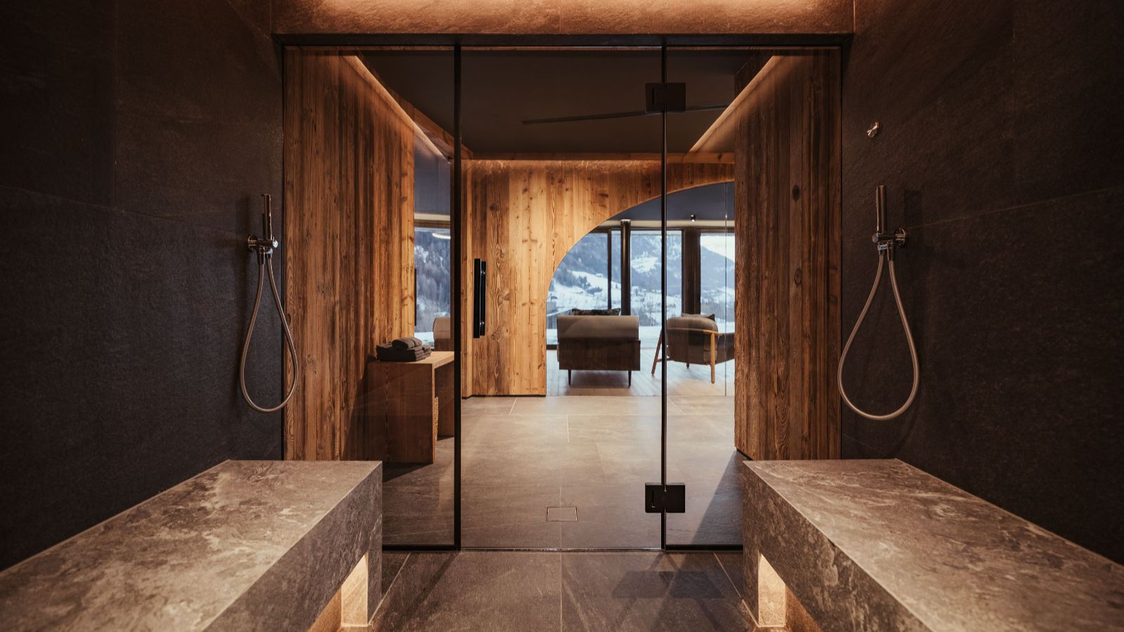 Luxury-Ski-ValGardena-Chalet P-Oxford Ski-spa 10.jpeg