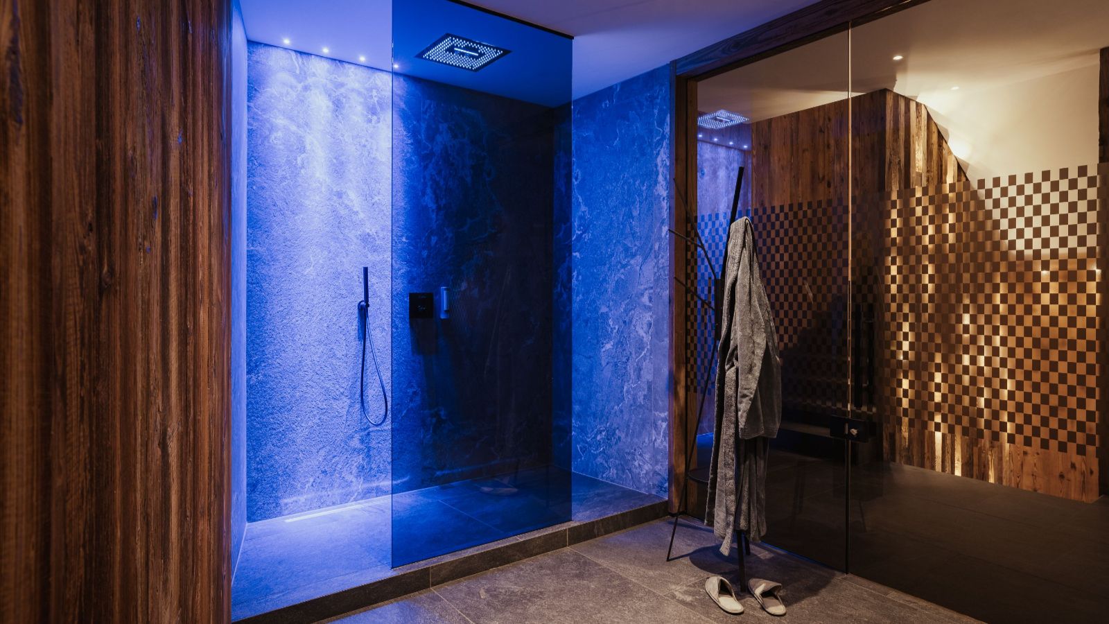 Luxury-Ski-ValGardena-Chalet P-Oxford Ski-spa 13.jpeg