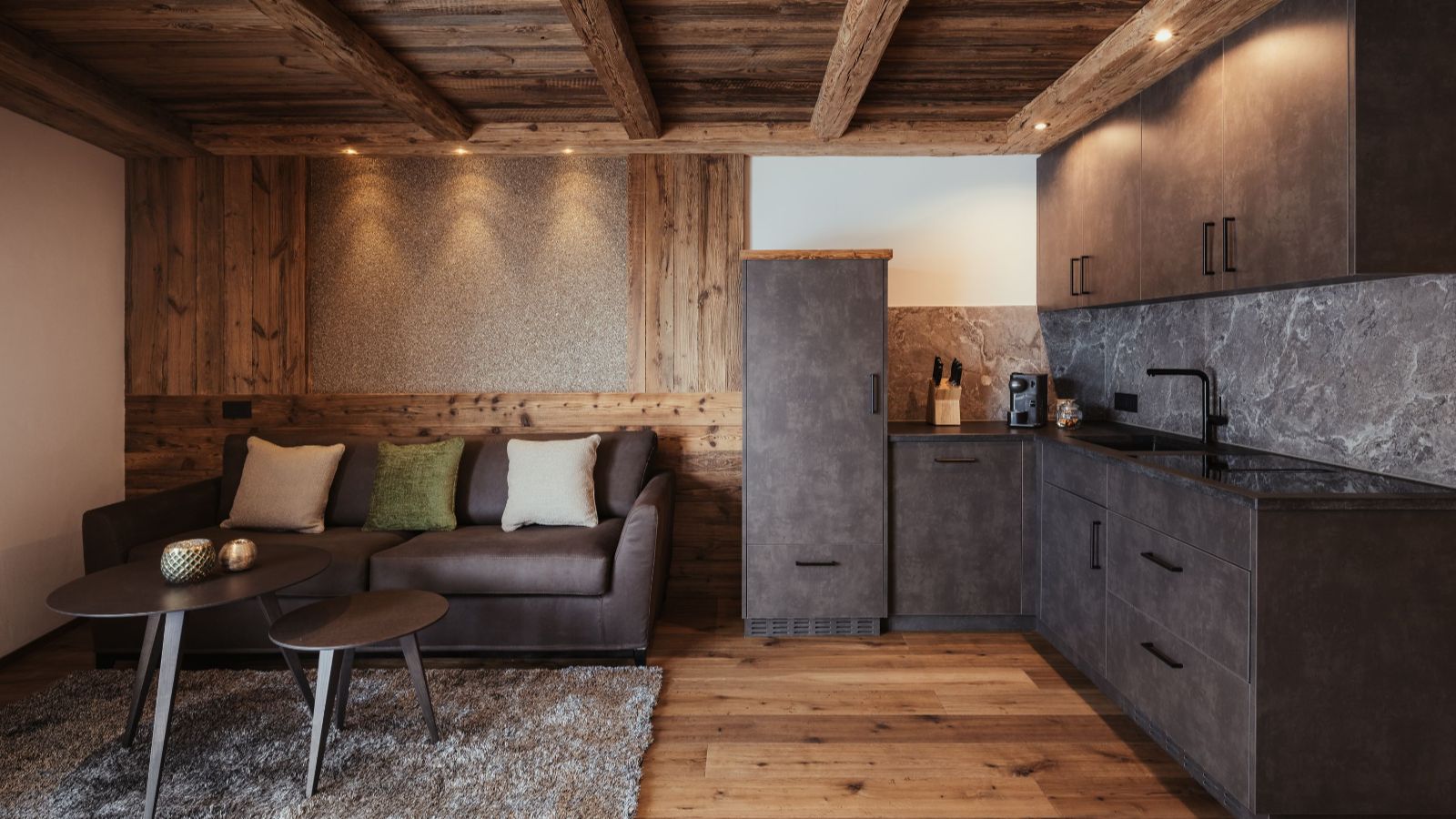 Luxury-Ski-ValGardena-Chalet P-Oxford Skisies living room 2.jpeg