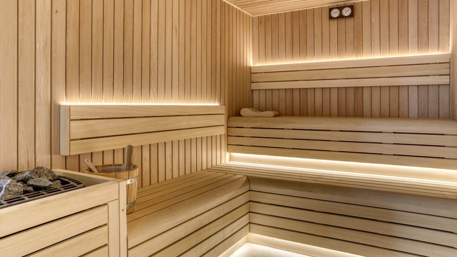 Luxury-Ski-Megeve-Chalet Oliver-Oxford-Ski-Company-Sauna.jpg