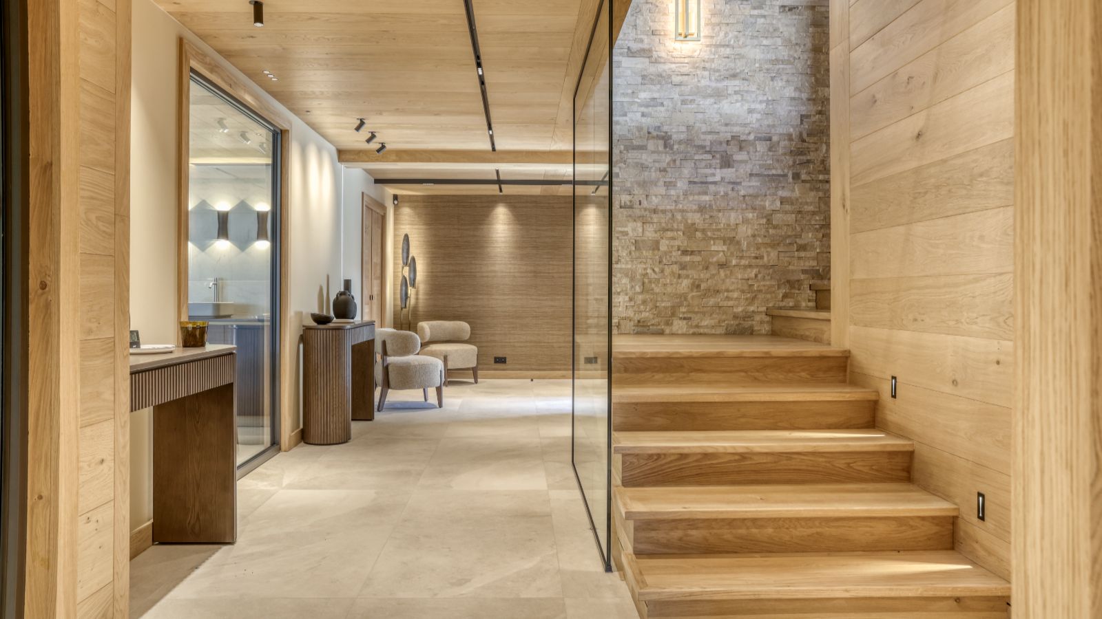 Luxury-Ski-Megeve-Chalet Oliver-Oxford-Ski-Company-Stairs.jpg