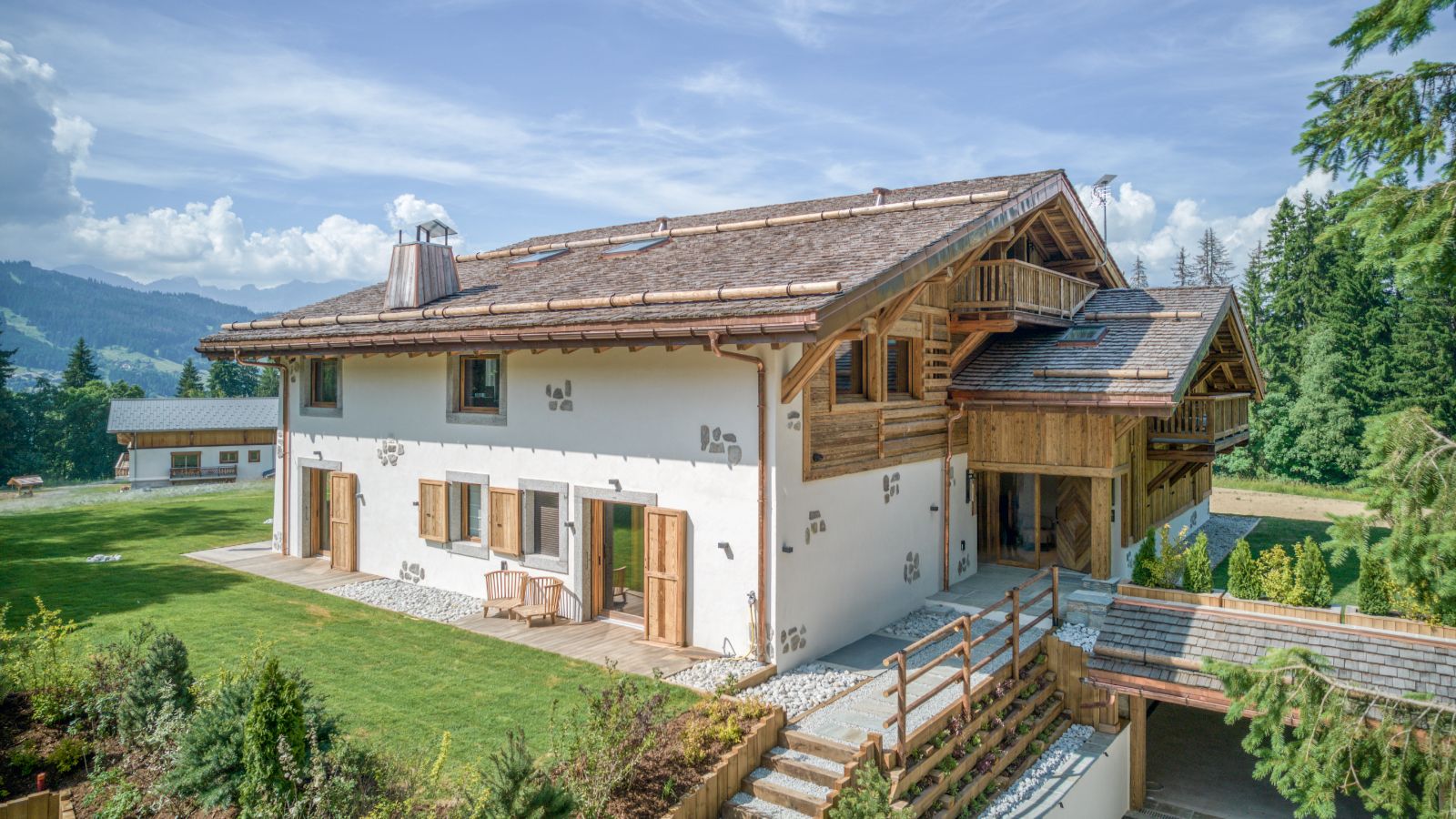 Luxury-Ski-Megeve-Chalet Oliver-Oxford-Ski-Company-Chalet (2).jpg