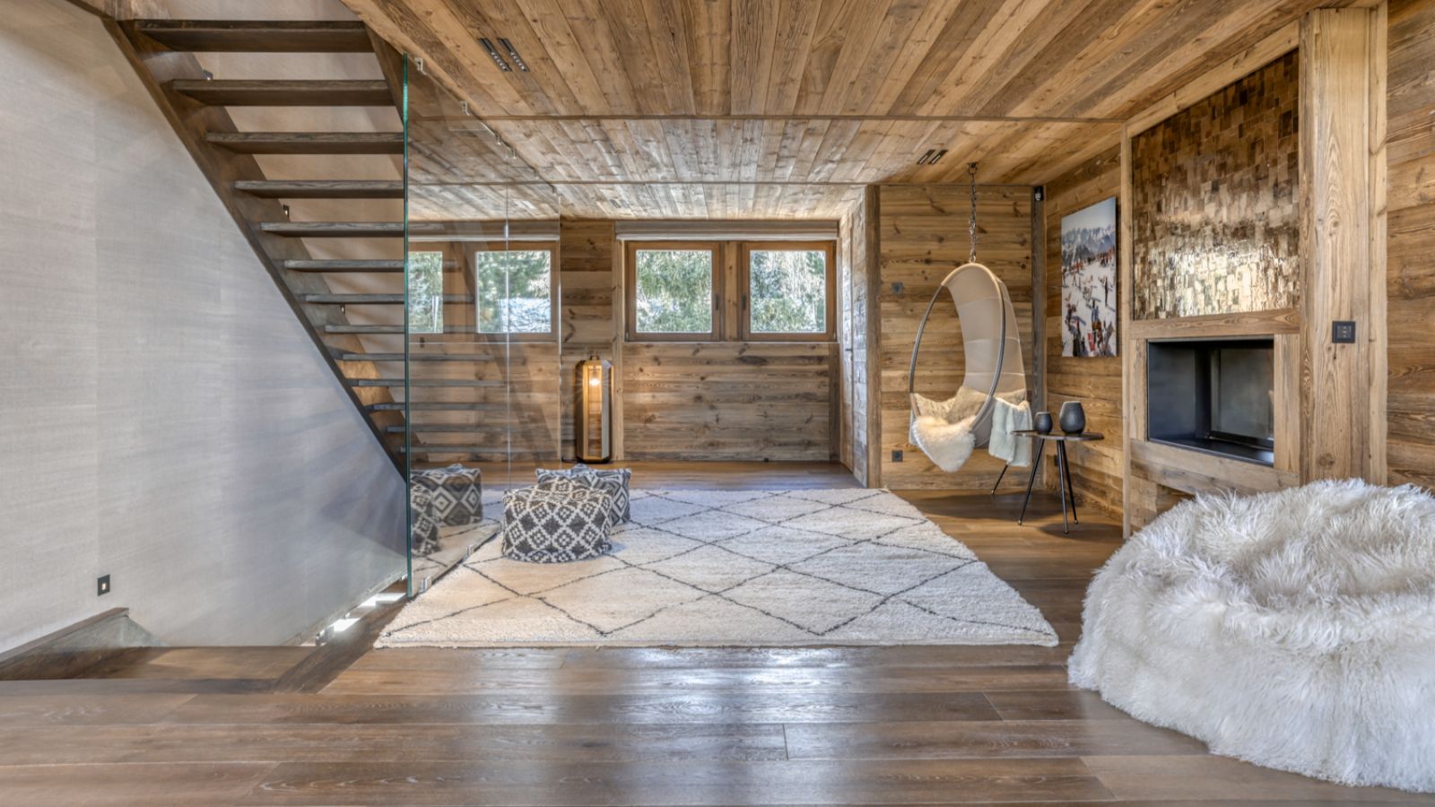 Luxury-Ski-Chalet-Megeve- ChaletL'Échappée-d'Arbois-Oxford-Ski-Company-Stairs.jpg
