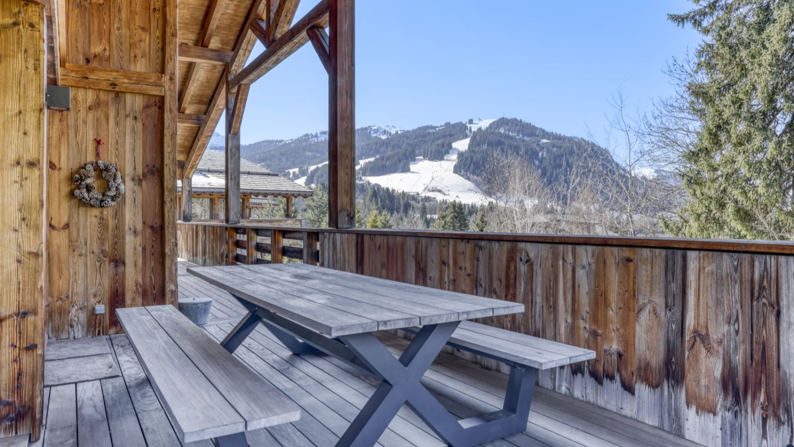 Luxury-Ski-Chalet-Megeve- ChaletL'Échappée-d'Arbois-Oxford-Ski-Company-Balcony.jpg