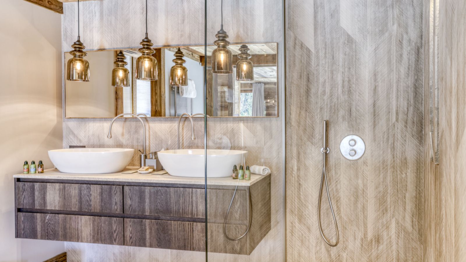 Luxury-Ski-Chalet-Megeve- ChaletL'Échappée-d'Arbois-Oxford-Ski-Company-Bathroom (11).jpg