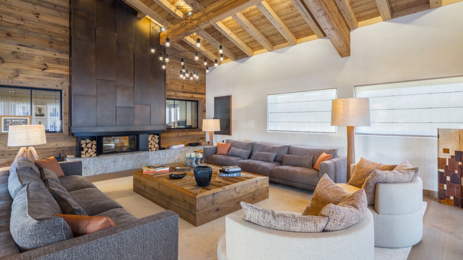 Luxury-Ski-Chalet-Megeve-Chalet-Karve-Oxford-Ski-Company-Lounge (3).jpg