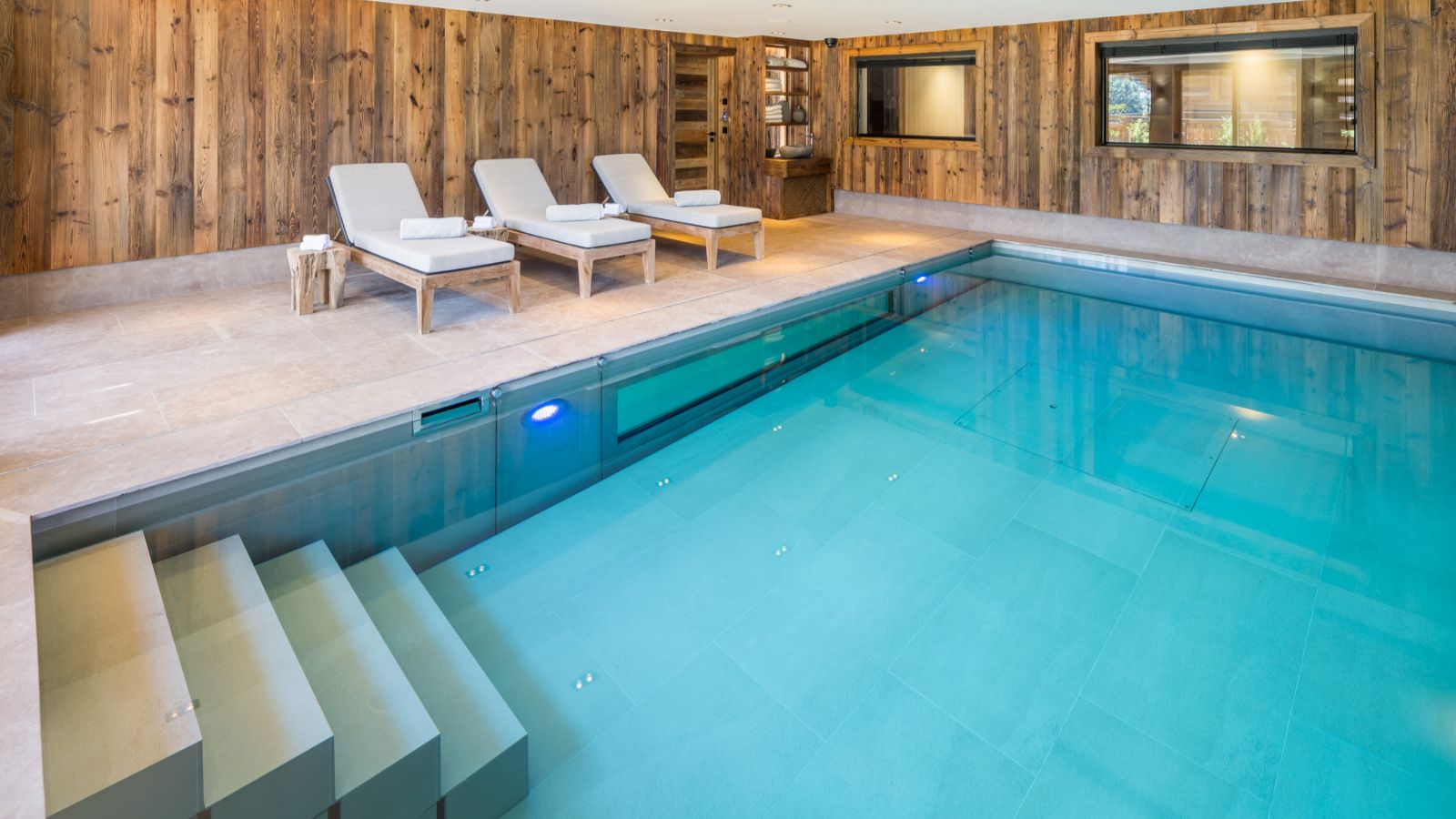 Luxury-Ski-Chalet-Megeve-Chalet-Karve-Oxford-Ski-Company-Pool.jpg