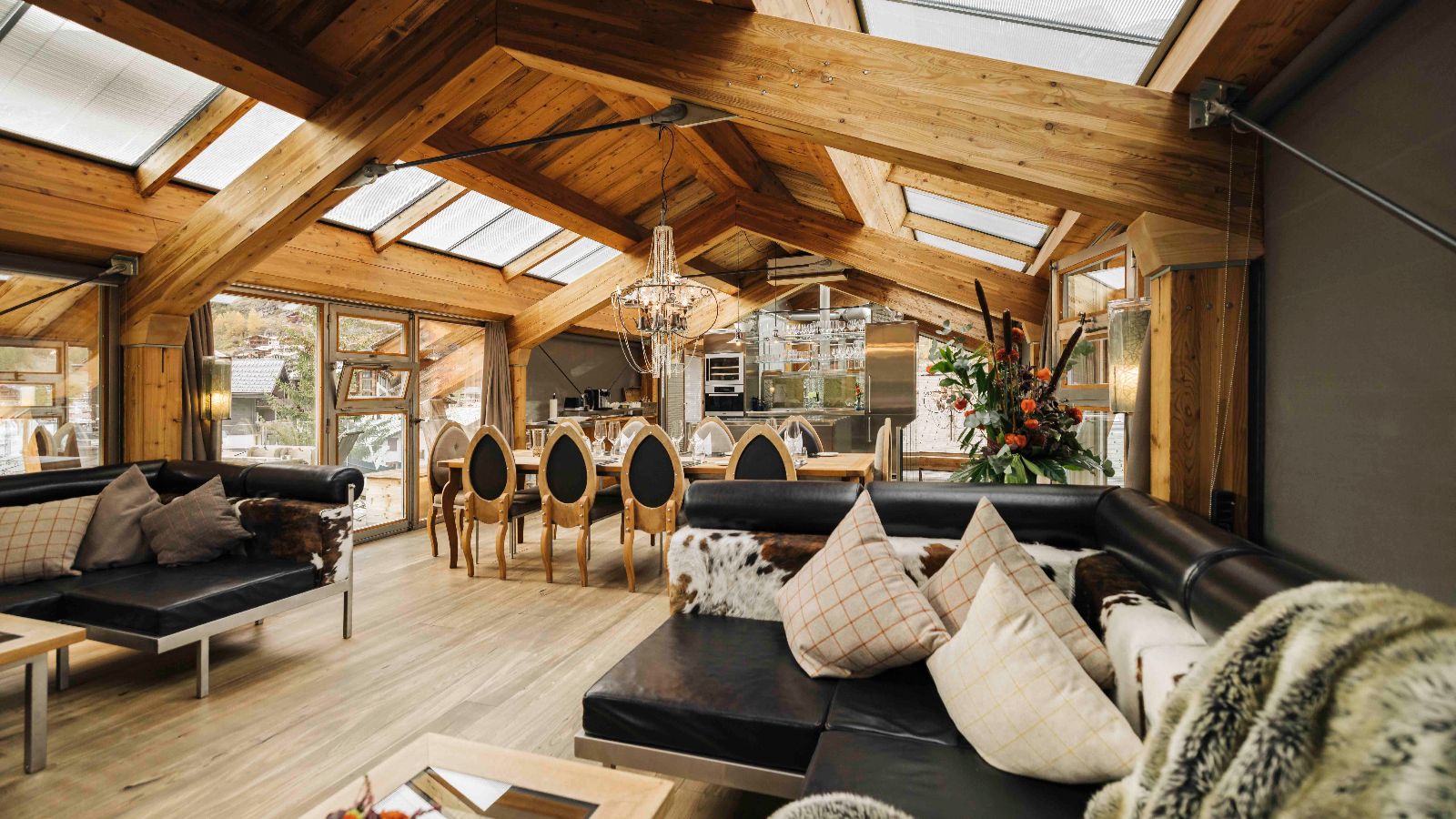 Luxury-Ski-Chalet Backstage-Zermatt-Oxford-ski-Company-Living (2).jpg