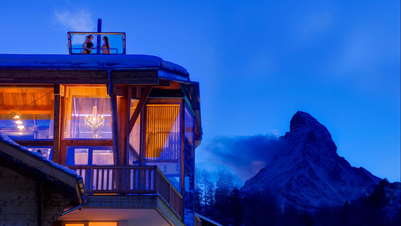 Luxury-Ski-Chalet Backstage-Zermatt-Oxford-ski-Company -Chalet.jpg