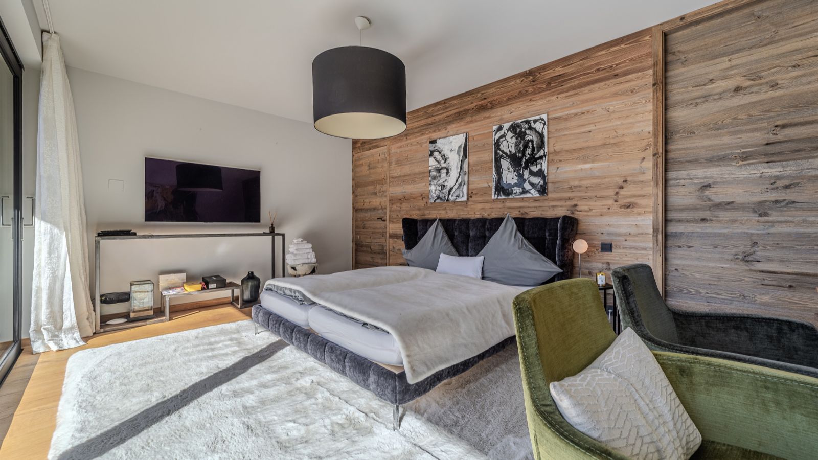 Luxury-Ski-Chalet-Kitzbuhel-Chalet-Materia-Oxford-Ski-Bedroom (10).jpg