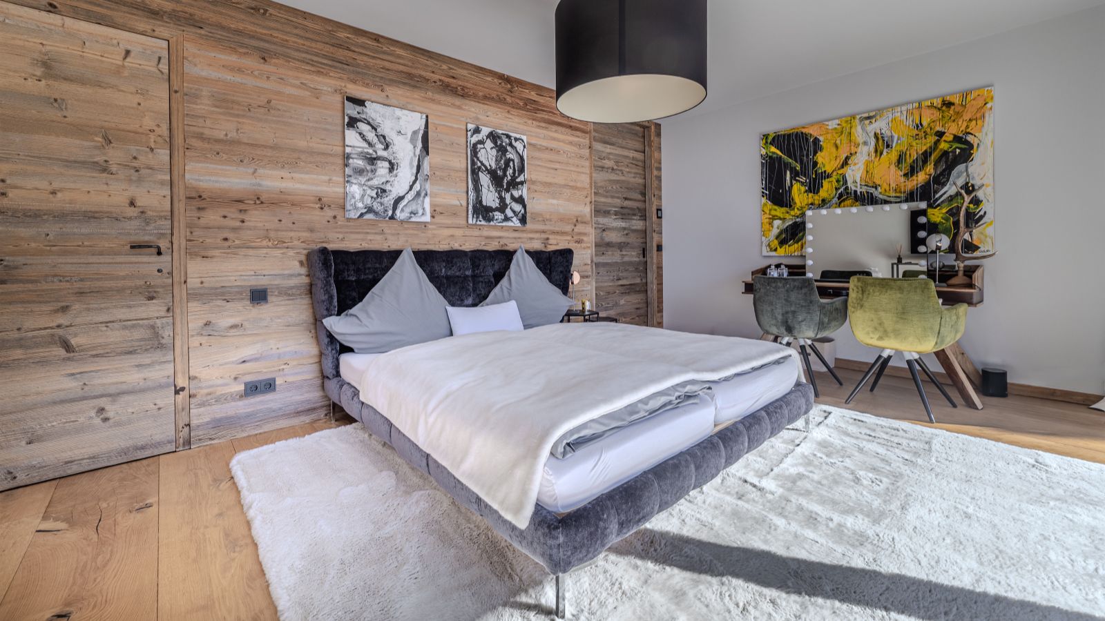 Luxury-Ski-Chalet-Kitzbuhel-Chalet-Materia-Oxford-Ski-Bedroom (11).jpg