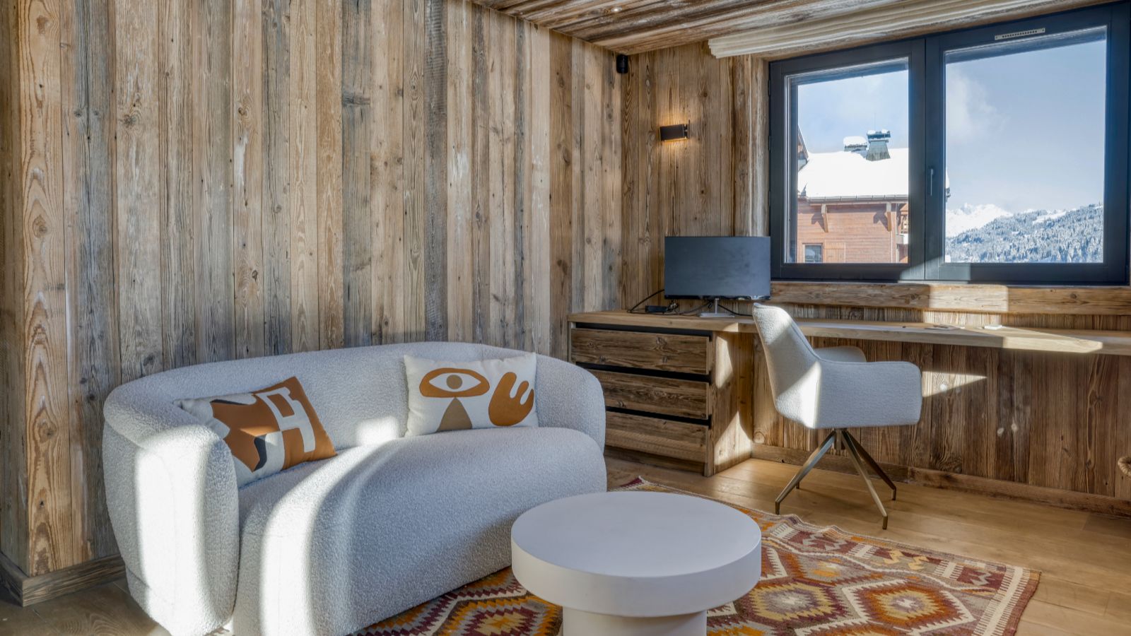 Luxury-Ski-Chalet-Eternel-Megeve-Oxford-Ski-Company-Office (2).jpg