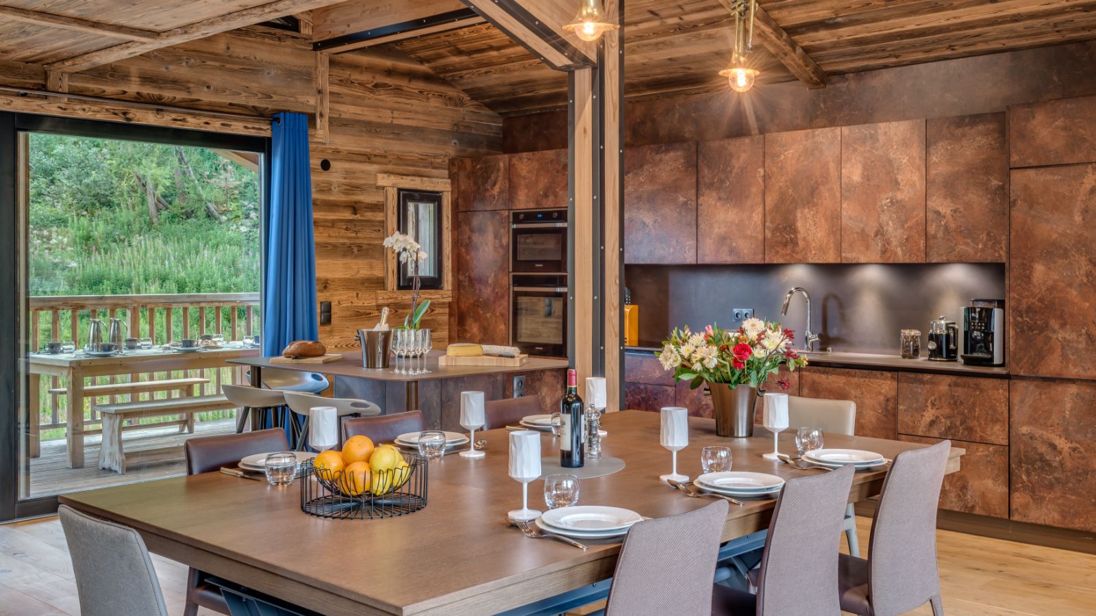 Luxury-Ski-Tignes-Chalet-Monts-Oxford-Ski-Company-Dining (4).jpg