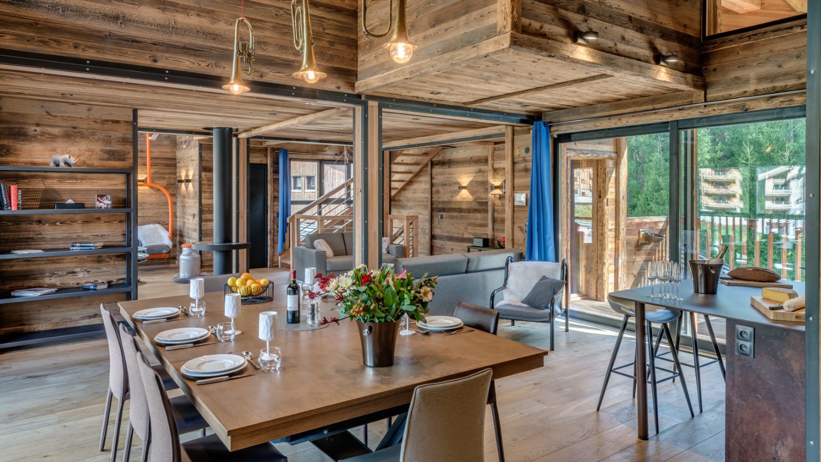 Luxury-Ski-Tignes-Chalet-Monts-Oxford-Ski-Company-Dining.jpg