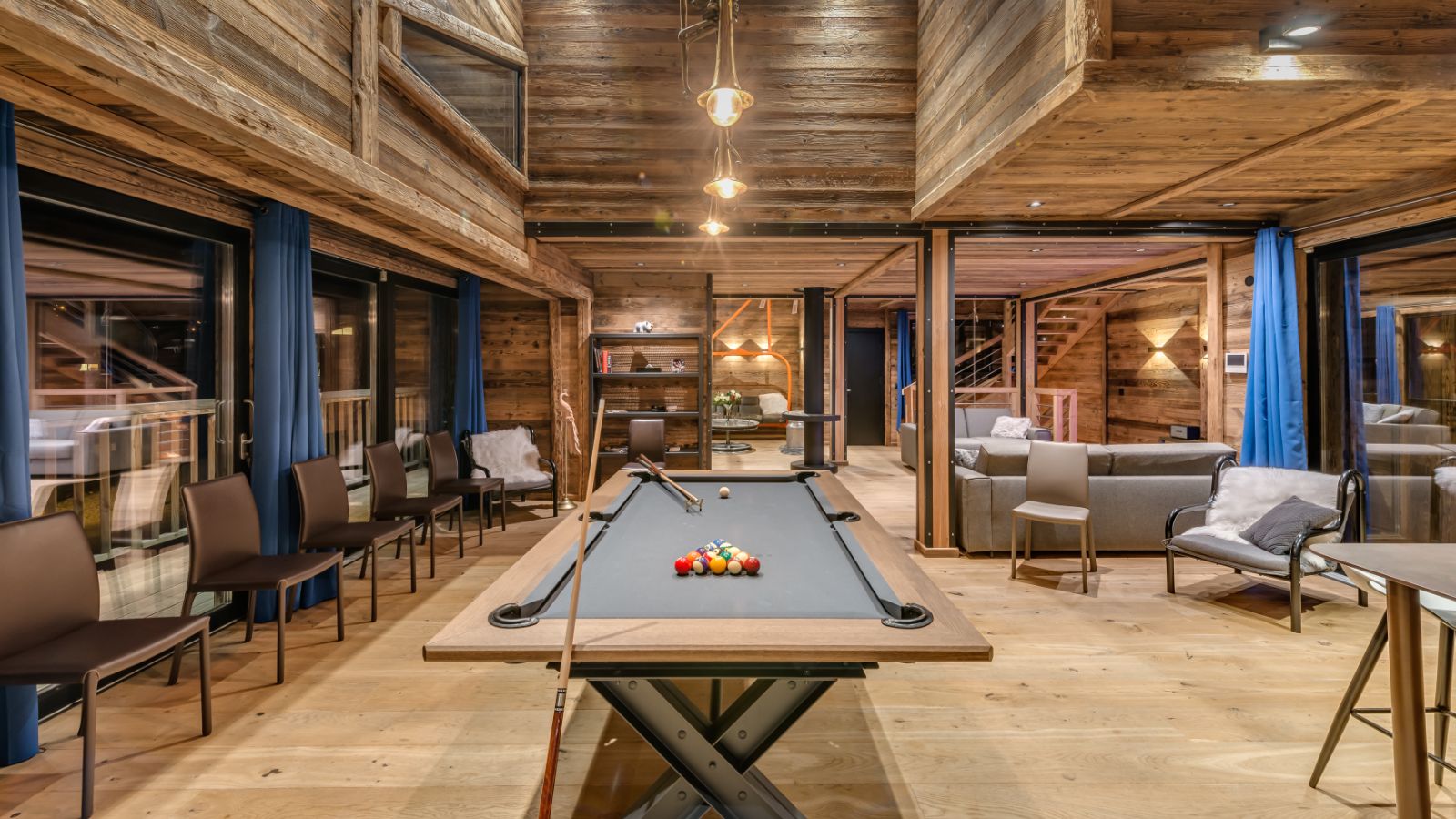 Luxury-Ski-Tignes-Chalet-Monts-Oxford-Ski-Company-Living.jpg