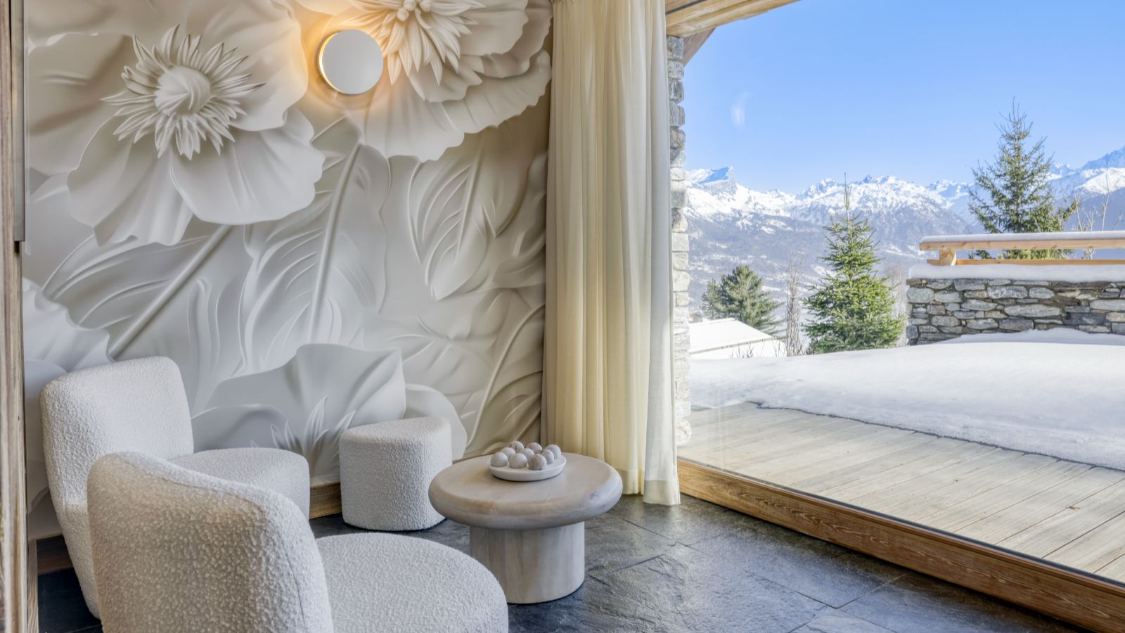 Luxury-Ski-Megeve-Chalet-Vernay-OSC-Seating.jpg