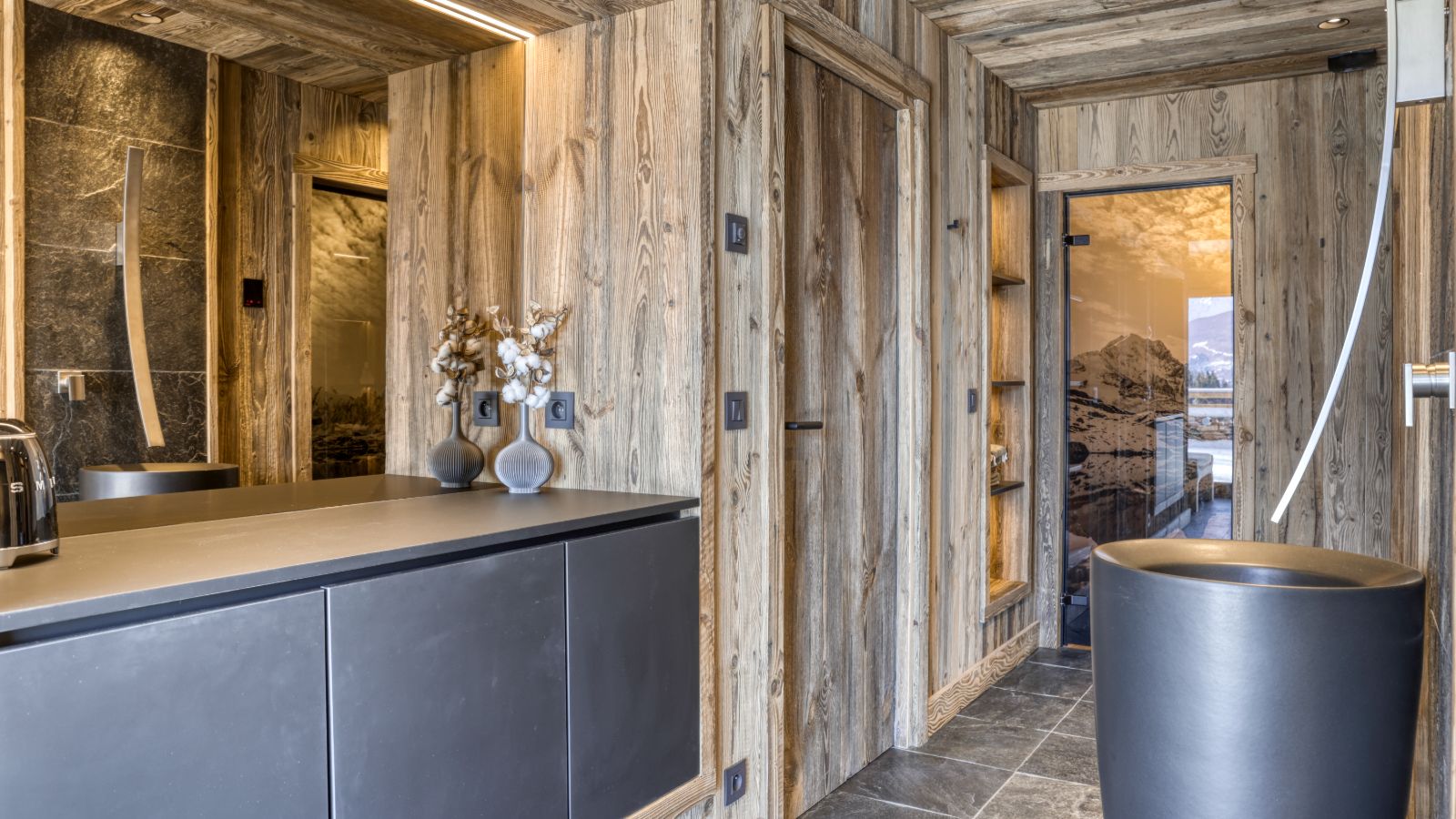 Luxury-Ski-Megeve-Chalet-Vernay-OSC-Bathroom (4).jpg