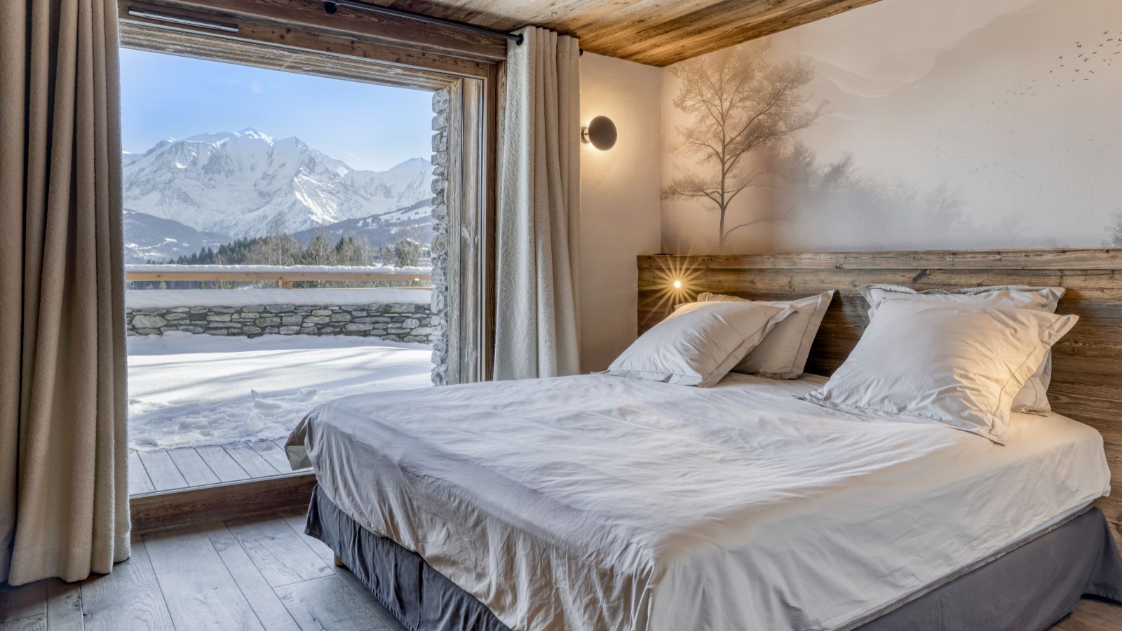 Luxury-Ski-Megeve-Chalet-Vernay-OSC-Bedroom.jpg