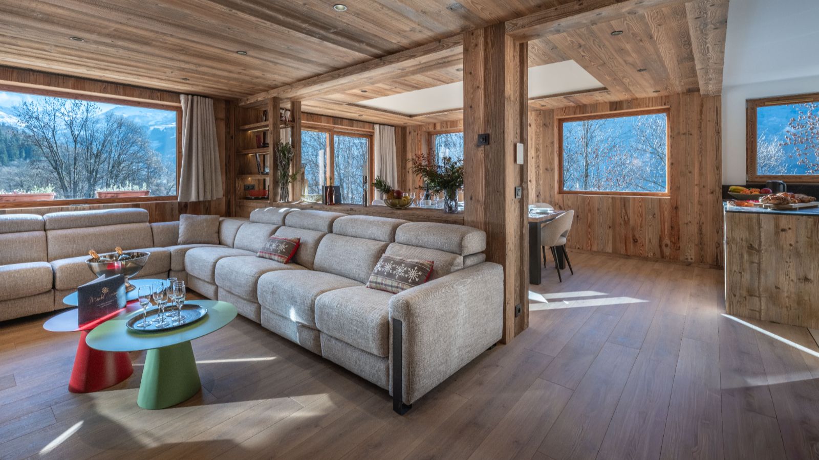 Luxury-Ski-Chalet-Meribel-Chalet-Altais-Oxford-Ski-Bedroom (13).jpg