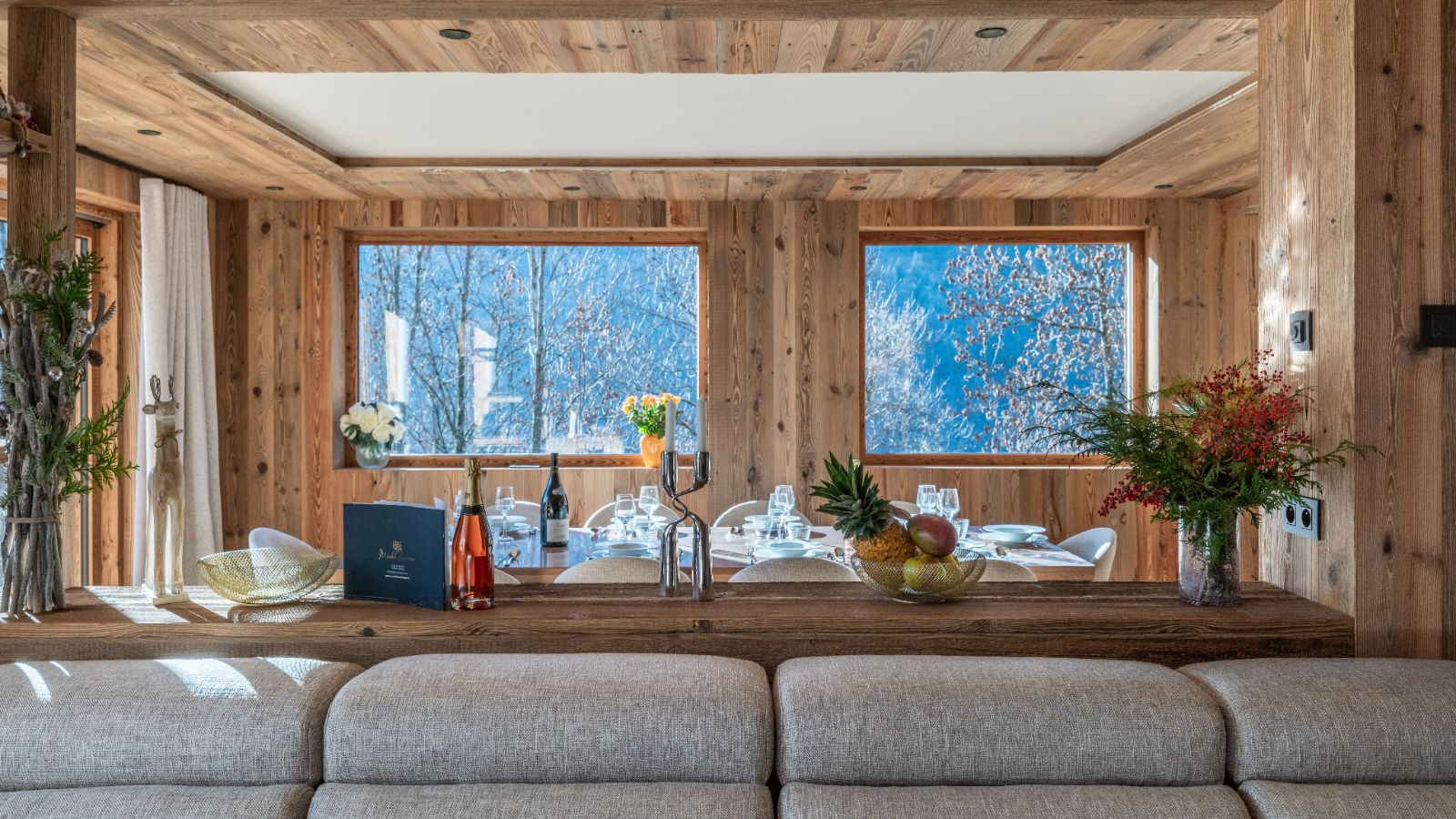 Luxury-Ski-Chalet-Meribel-Chalet-Altais-Oxford-Ski-Bedroom (15).jpg