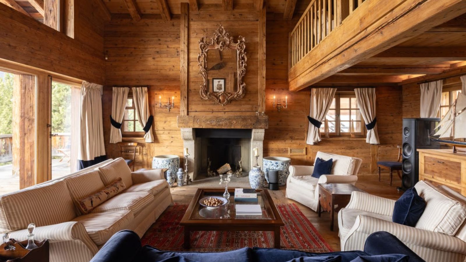 Luxury-Ski-Verbier-Chalet-lalapanzi-OSC-Lounge.jpg
