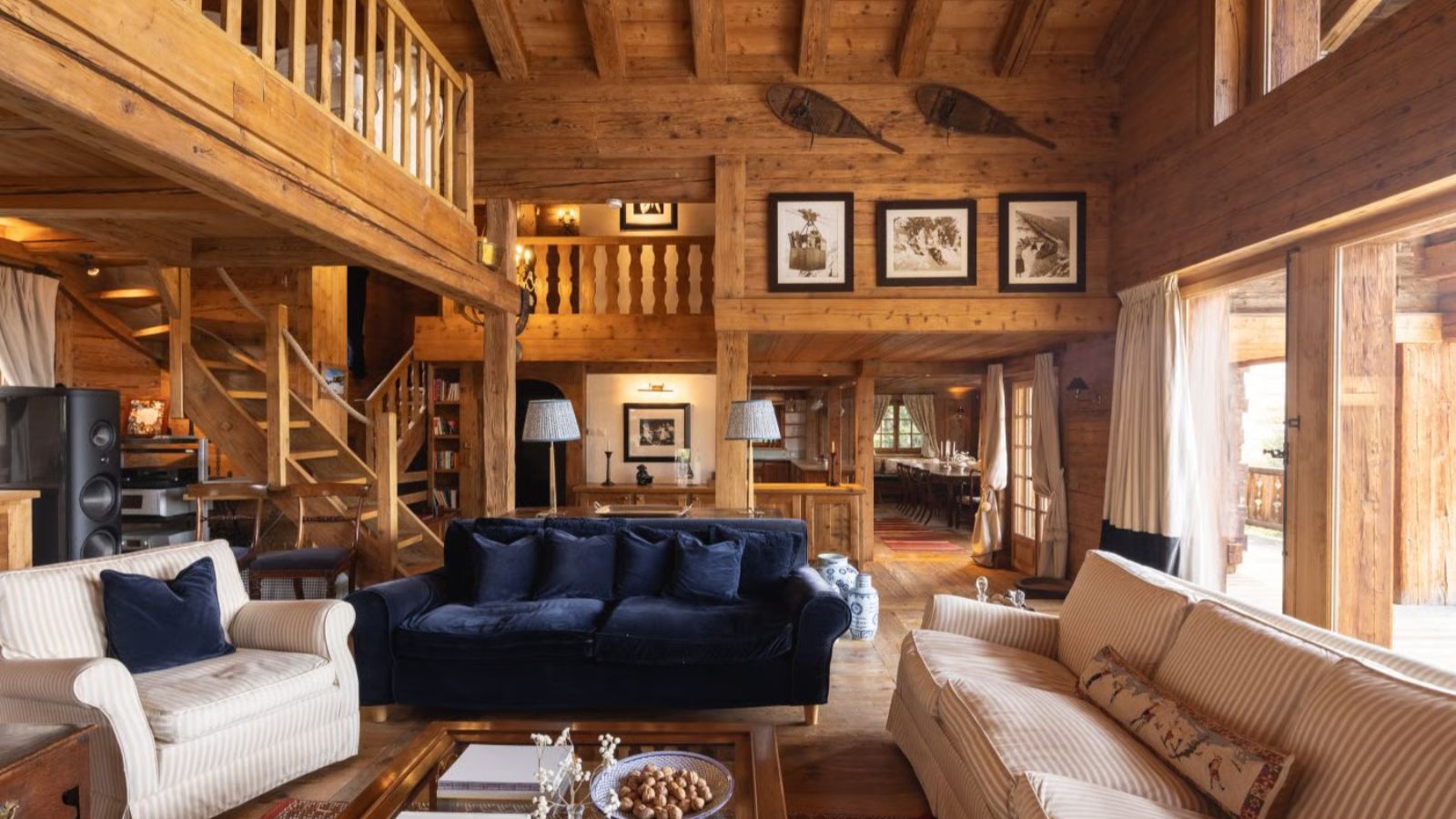 Luxury-Ski-Verbier-Chalet-lalapanzi-OSC-Lounge1.jpg