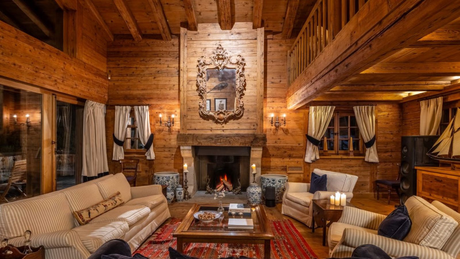 Luxury-Ski-Verbier-Chalet-lalapanzi-OSC-MainLounge.jpg
