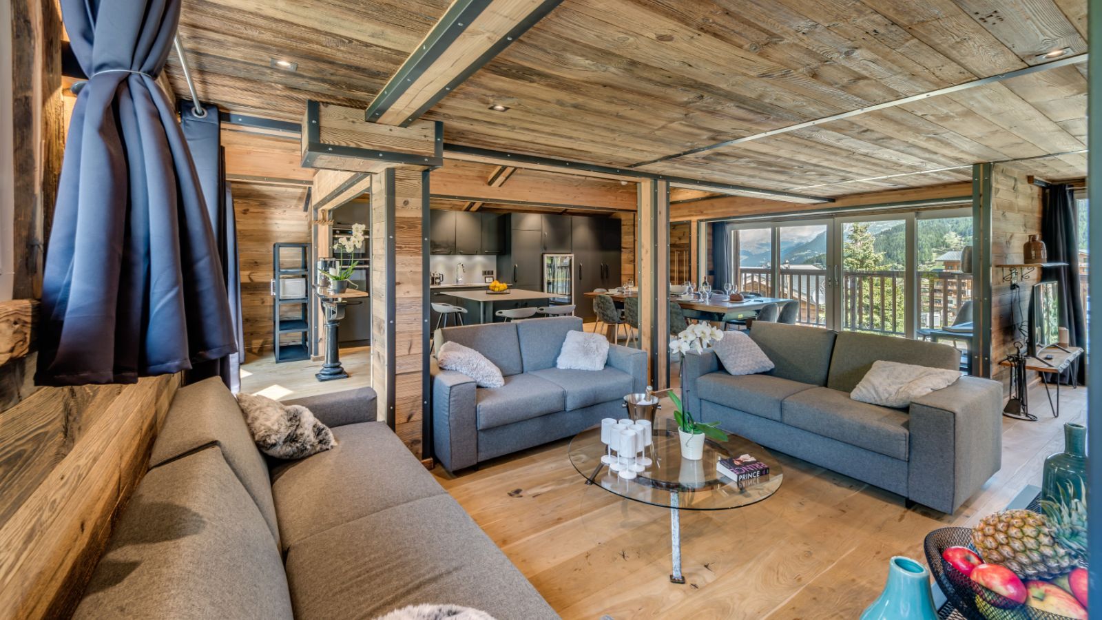 Luxury-Ski-Tignes-Chalet Merveilles-OSC-Lounge.jpg