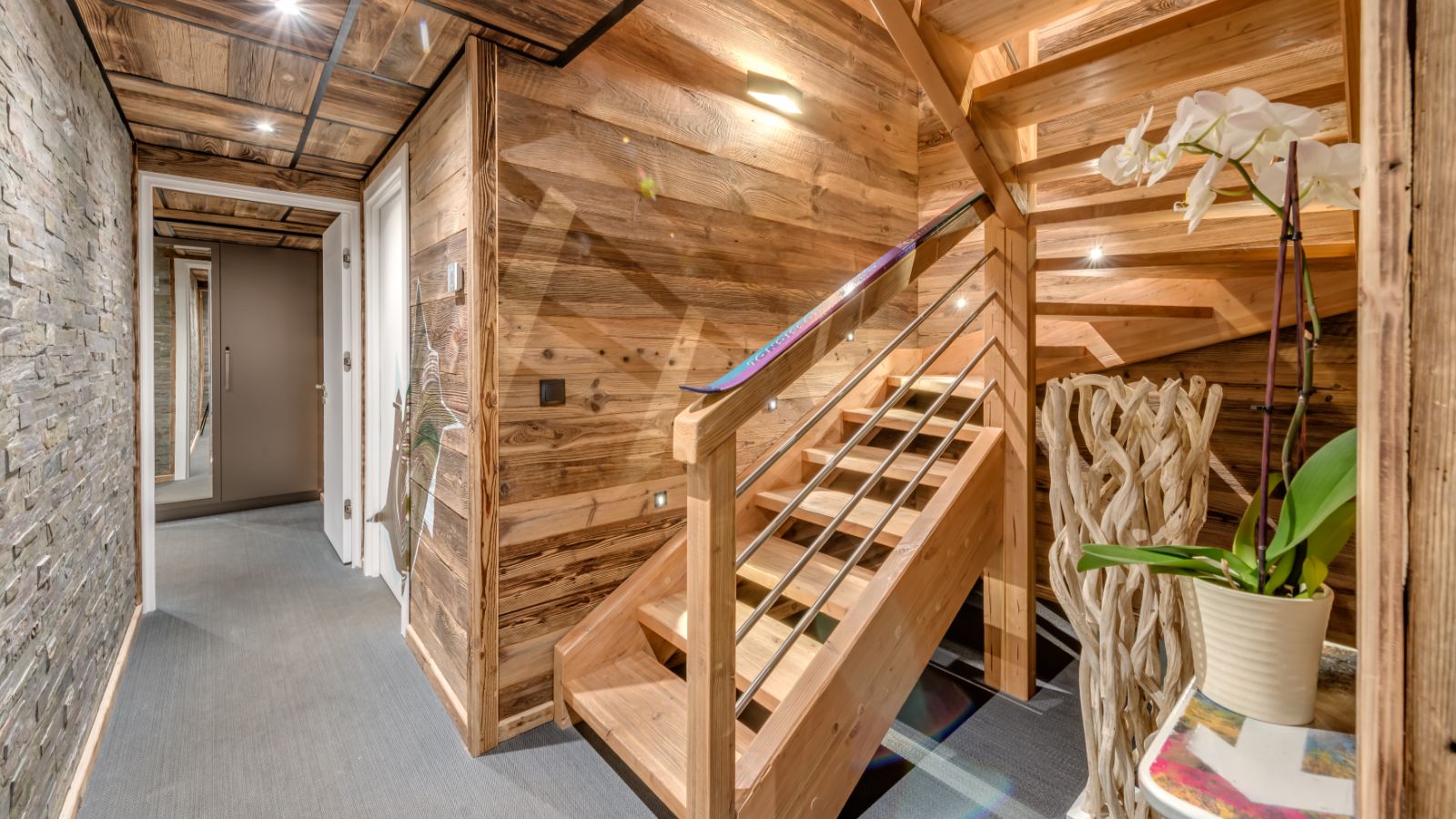 Luxury-Ski-Tignes-Chalet Merveilles-OSC-Stairs.jpg