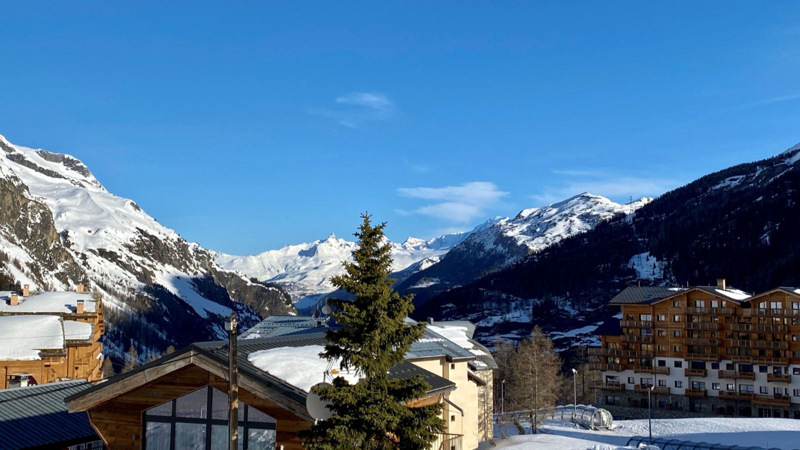 Luxury-Ski-Tignes-Chalet Merveilles-OSC- Mountain view.jpg