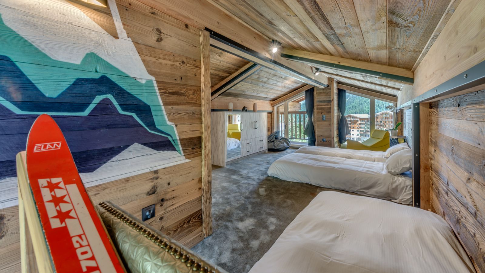 Luxury-Ski-Tignes-Chalet Merveilles-OSC-Bedroom (5).jpg