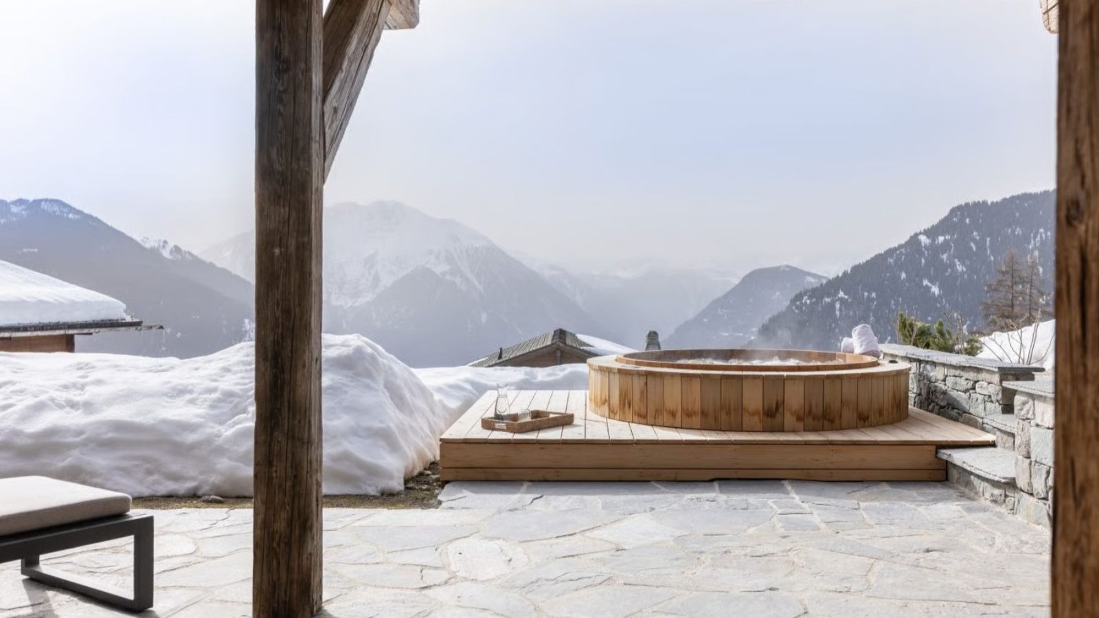 Luxury-Ski-Verbier-Chalet-pierrier-OSC-Hottub.jpg
