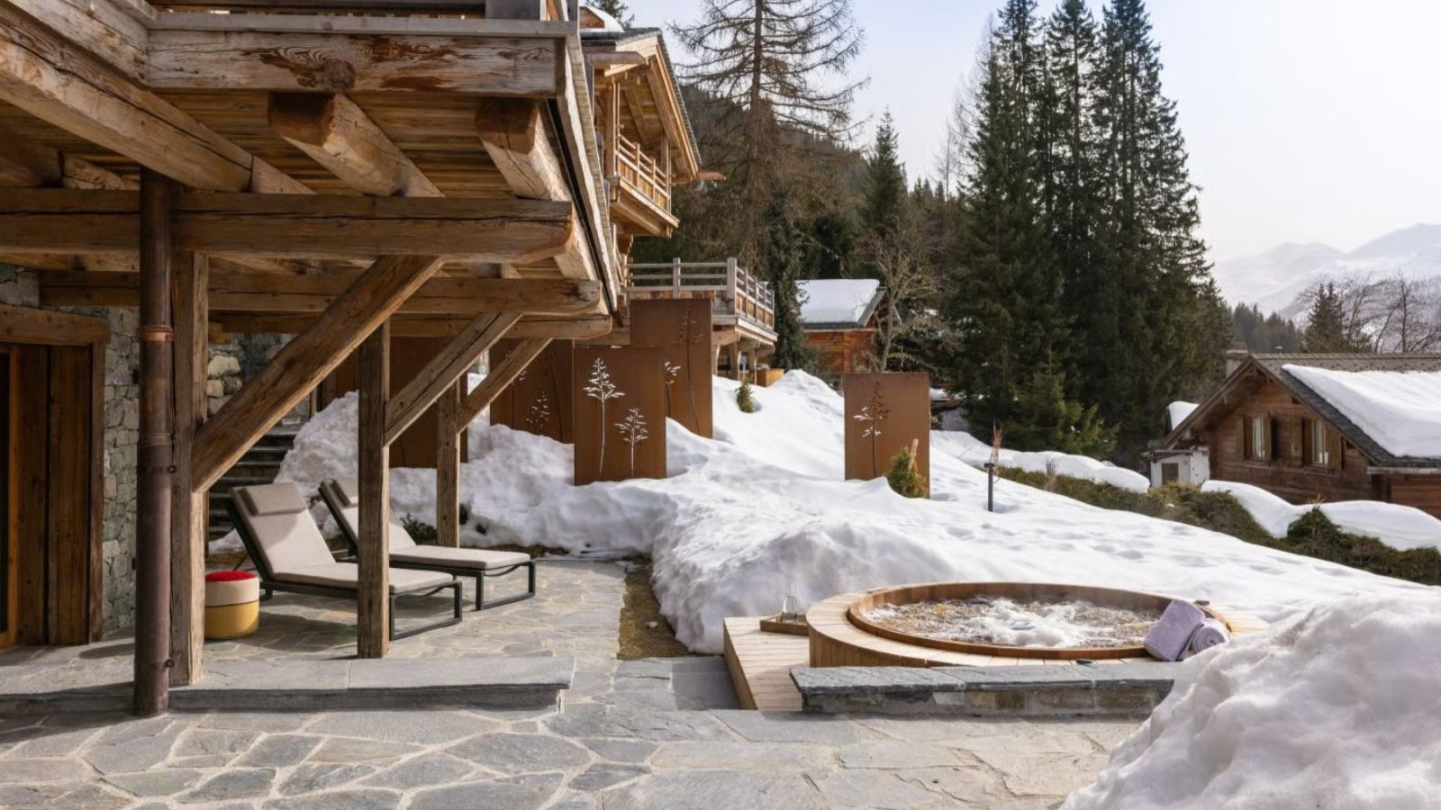 Luxury-Ski-Verbier-Chalet-pierrier-OSC-Terrace.jpg
