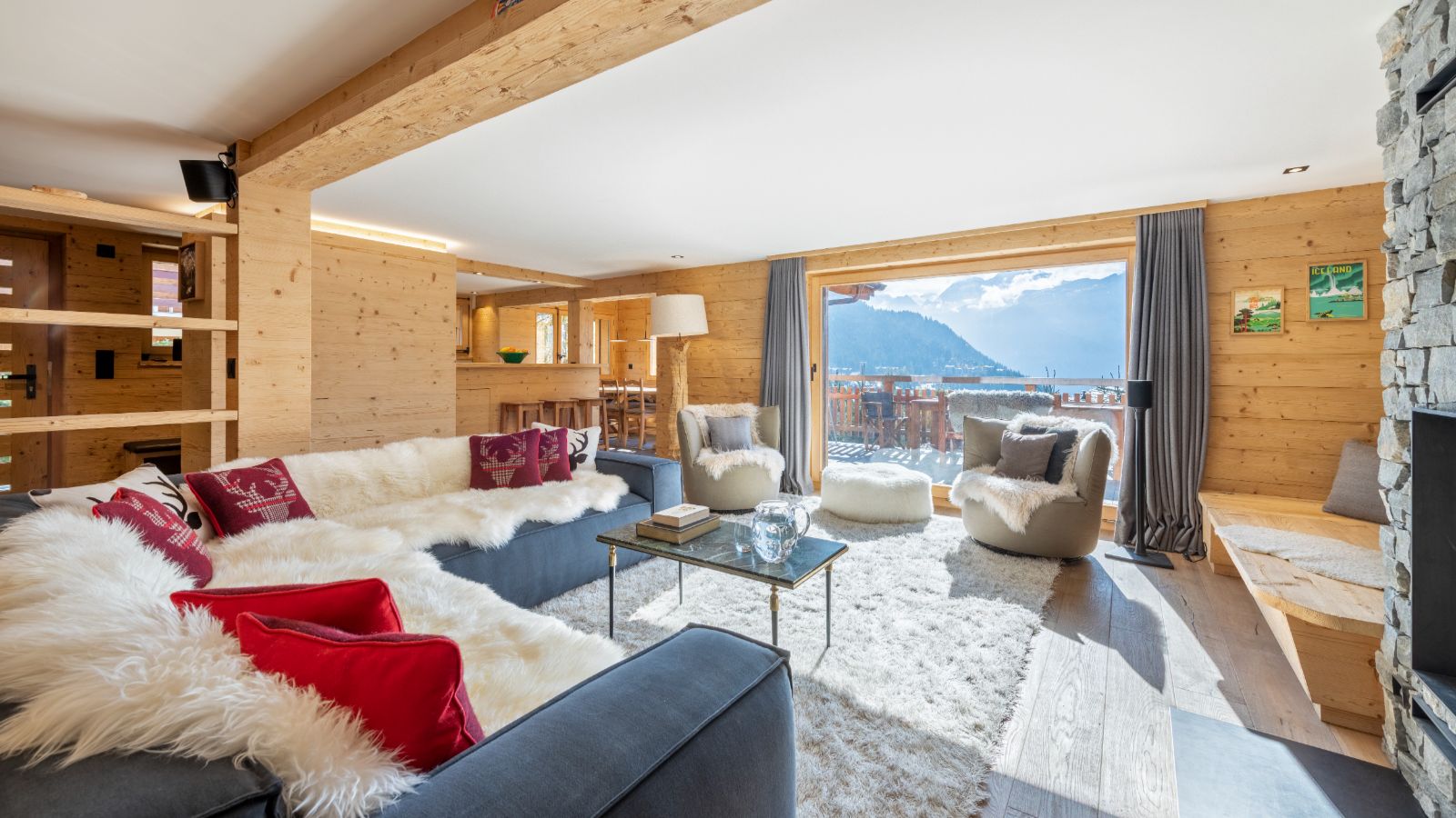 Luxury-Ski-Chalet-Verbier-Chalet-Roselle-Oxford-Ski-Lounge2.jpg