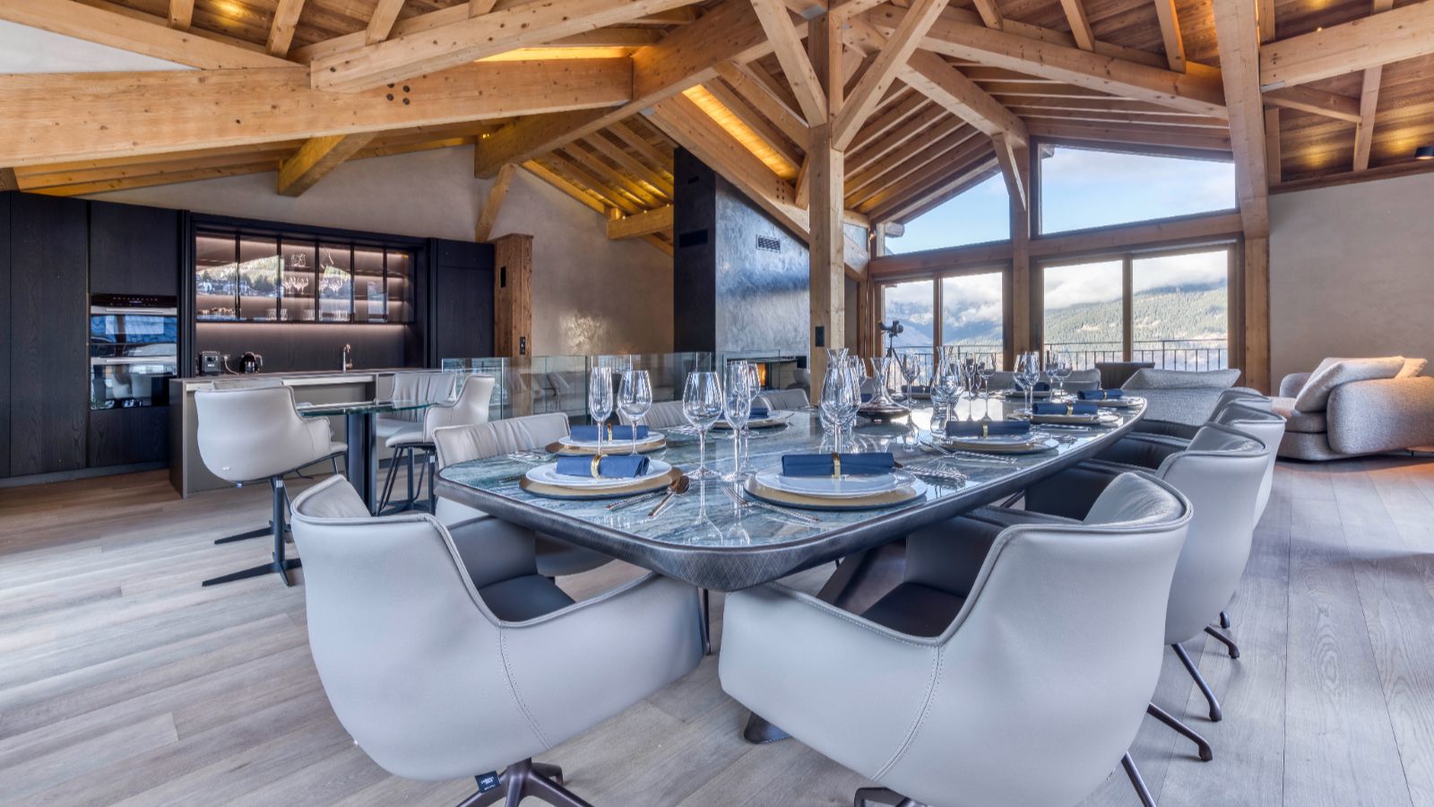 Luxury-Ski-Chalet-Courchevel-1550-Chalet-Nid-D-Hiver-Oxford-Ski-Dining3.jpg