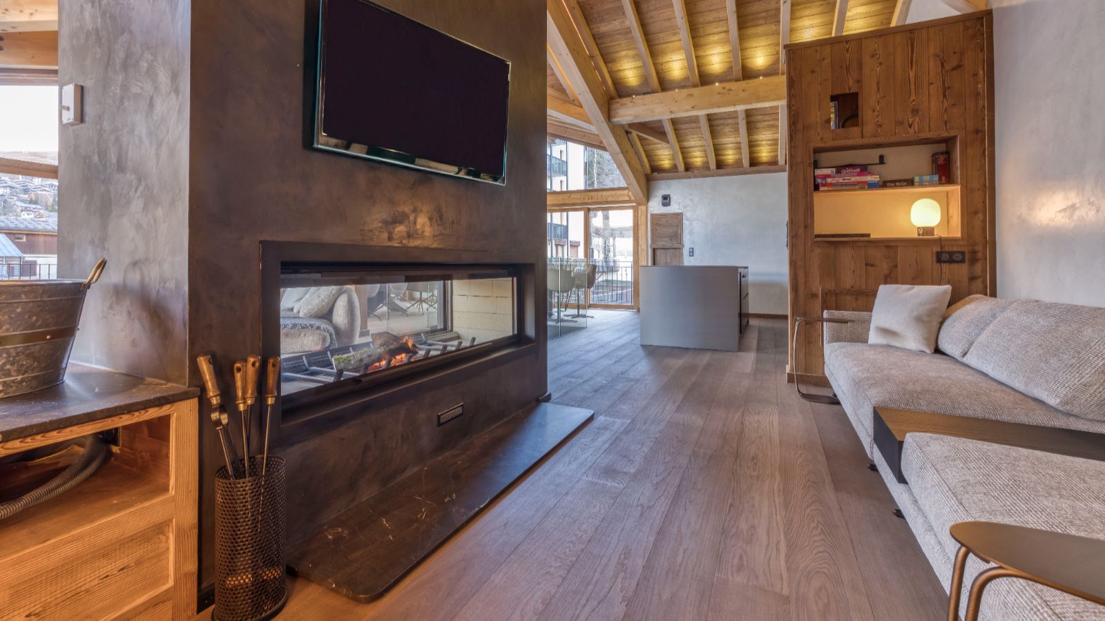 Luxury-Ski-Chalet-Courchevel-1550-Chalet-Nid-D-Hiver-Oxford-Ski-Fireplace.jpg