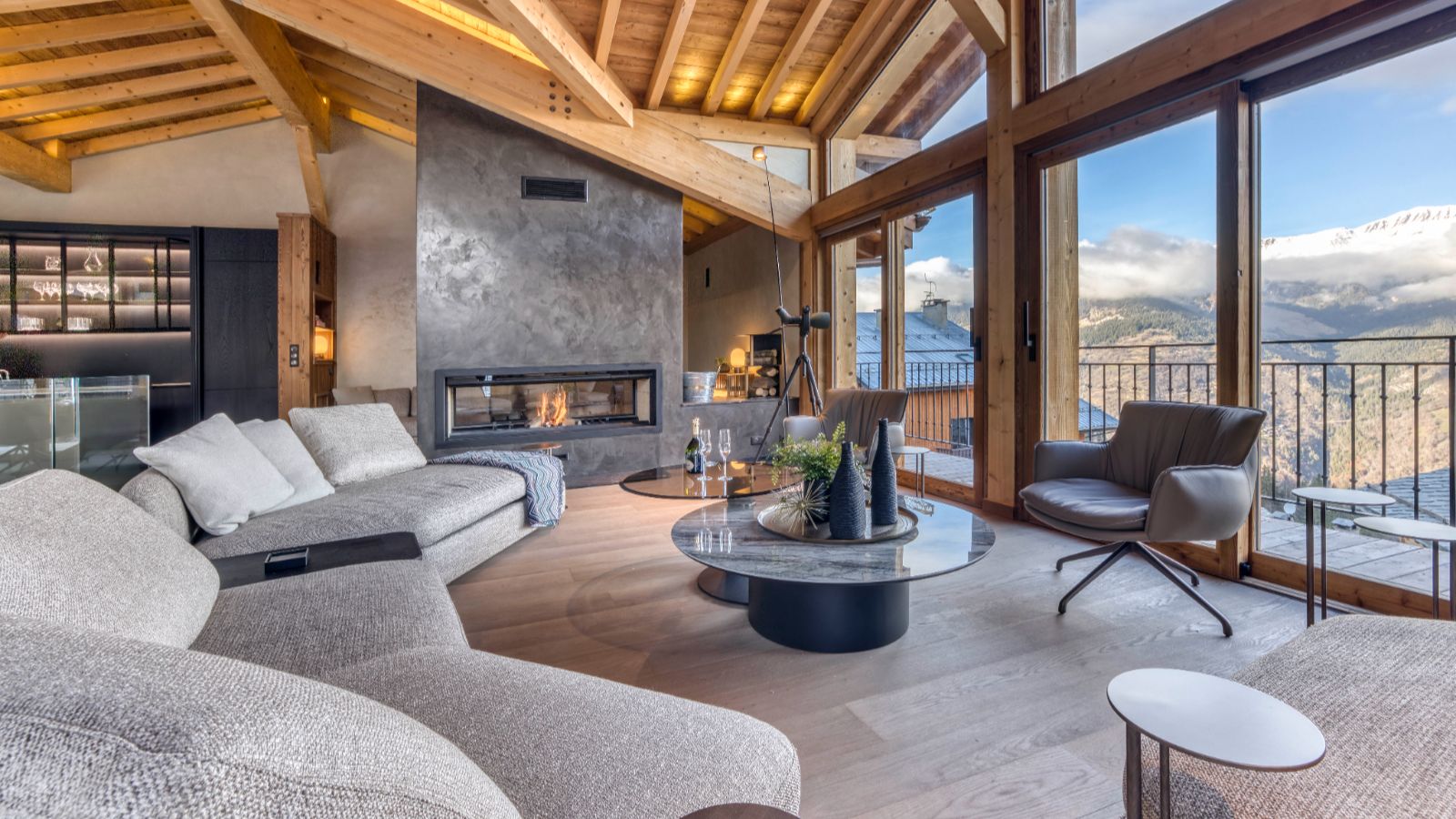 Luxury-Ski-Chalet-Courchevel-1550-Chalet-Nid-D-Hiver-Oxford-Ski-Lounge4.jpg