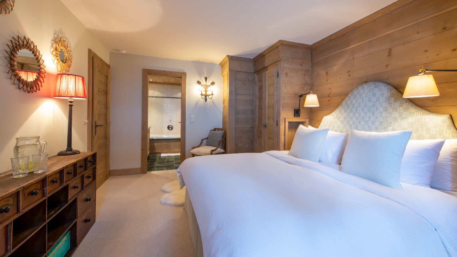 Luxury-Ski-Chalet-Verbier-Cantarella-Oxford-Ski-Bedroom (19).jpg