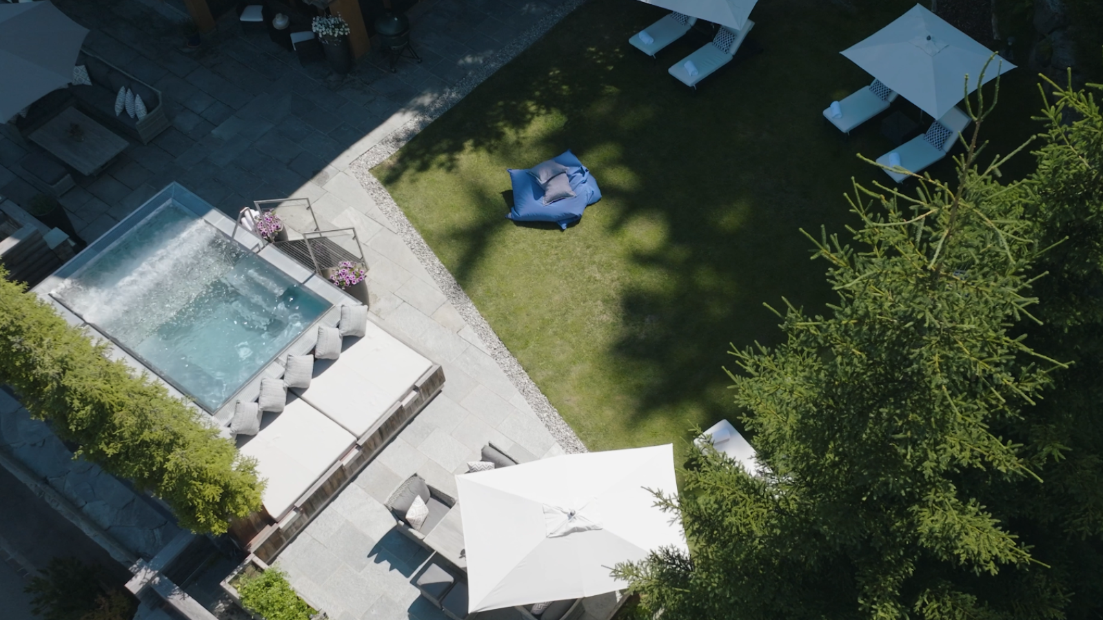 Luxury-Ski-Chalet-Verbier -The Lodge -OSC-Pool.png