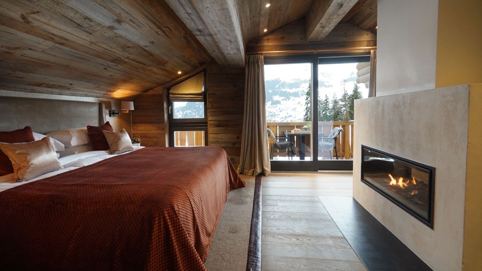 Luxury-Ski-Chalet-Verbier -The Lodge -OSC-Bedroom2.jpg