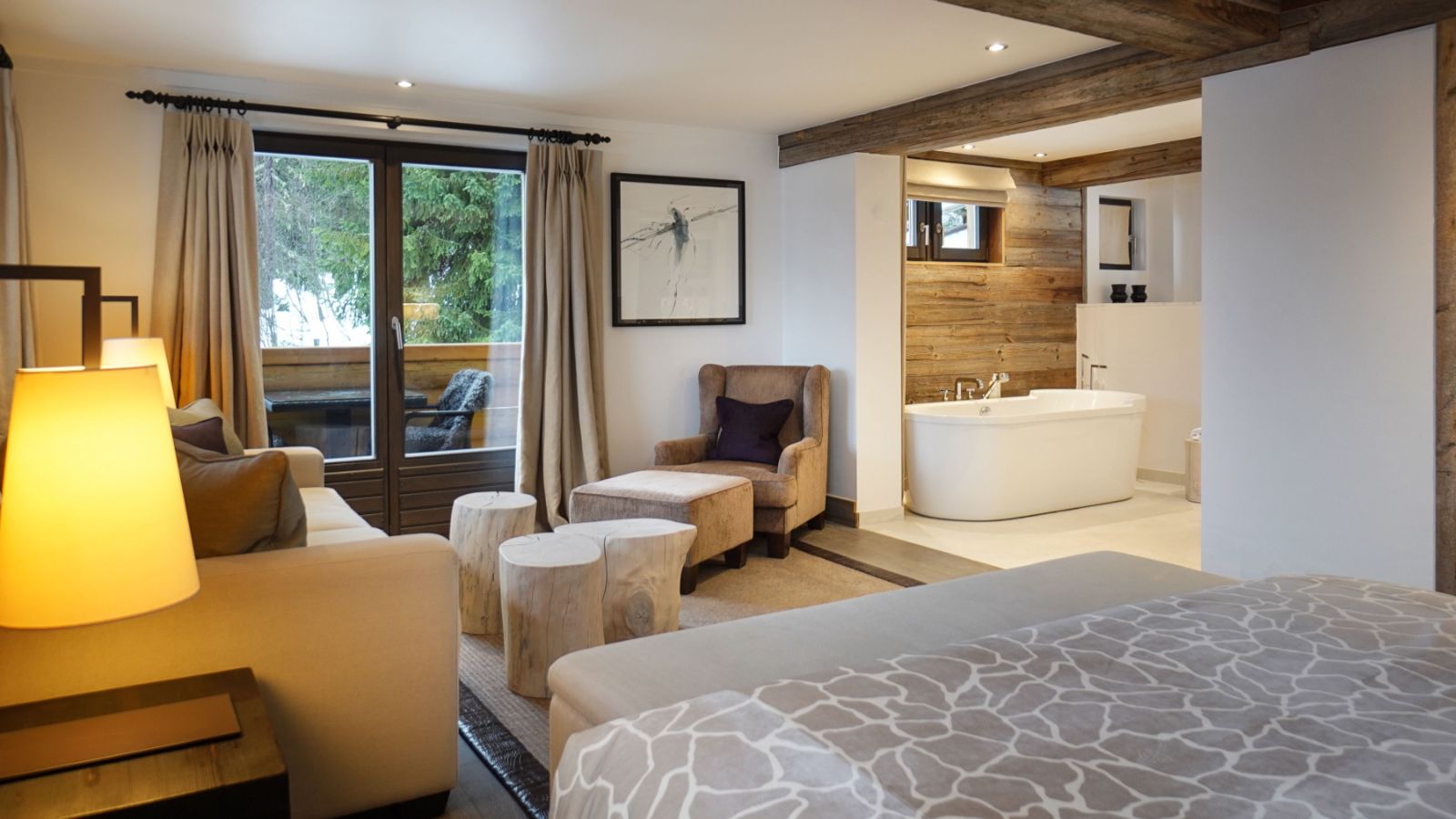 Luxury-Ski-Chalet-Verbier -The Lodge -OSC-Bedroom4.jpg