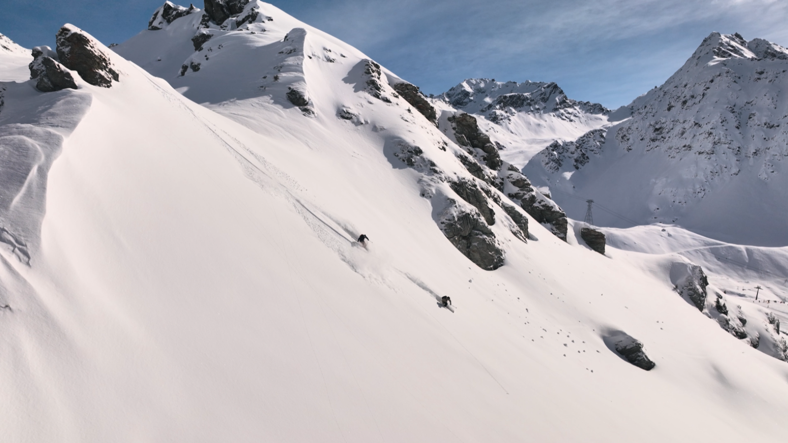 Luxury-Ski-Chalet-Verbier -The Lodge -OSC-Mountain.png