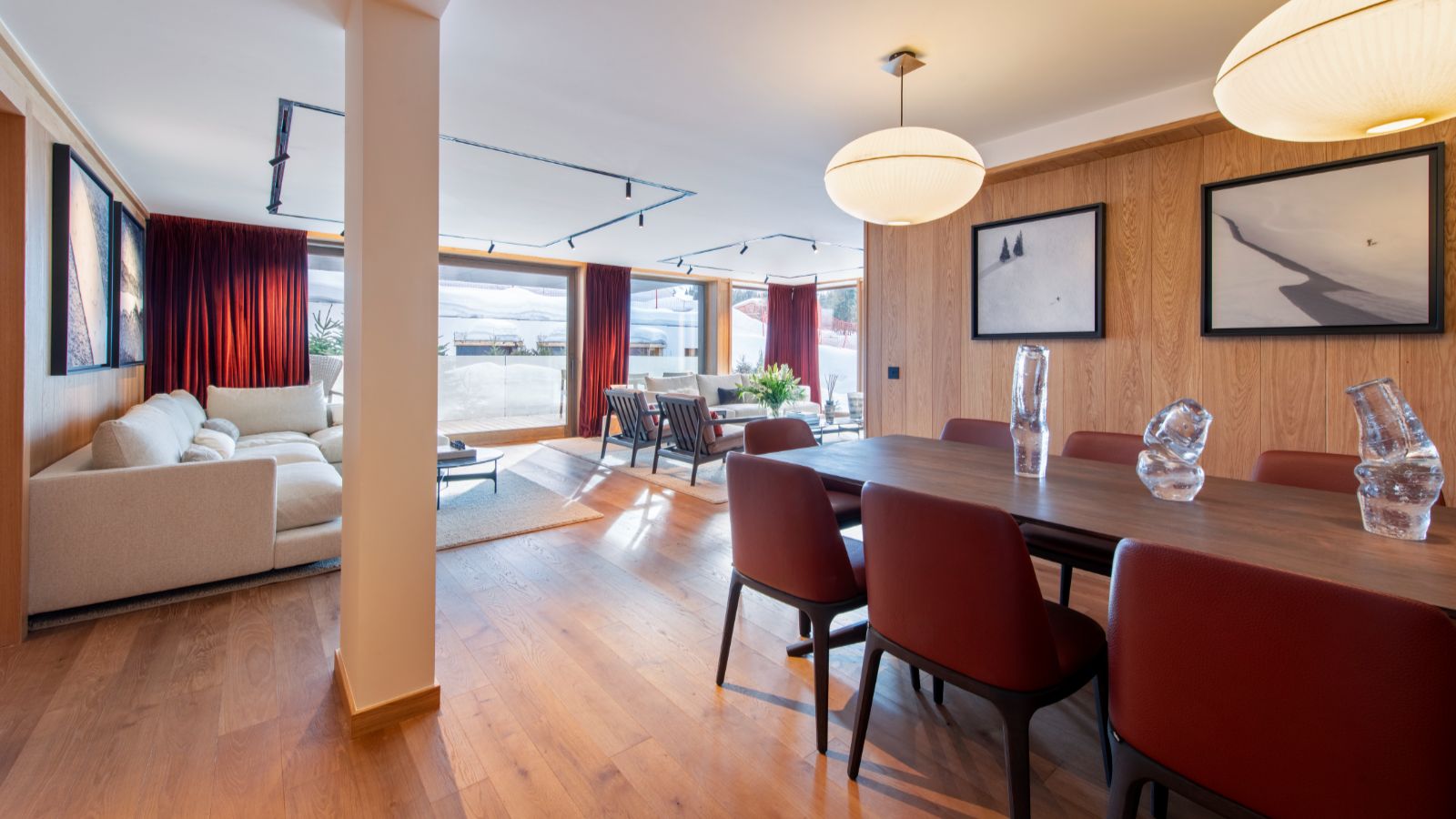 Luxury-Ski-Chalet-Courchevel-1850-Sasha-Apartment-4-Oxford-Ski-Dining.jpg