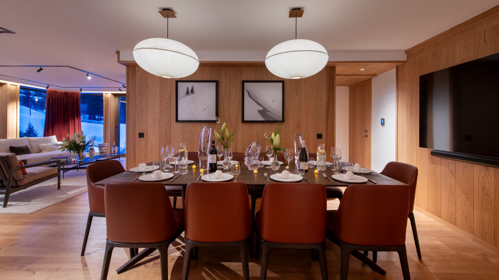 Luxury-Ski-Chalet-Courchevel-1850-Sasha-Apartment-4-Oxford-Ski-Dining3.jpg