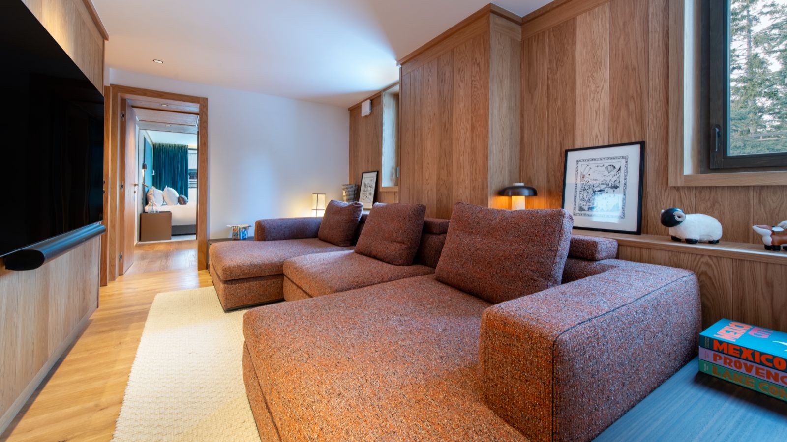 Luxury-Ski-Chalet-Courchevel-1850-Sasha-Apartment-4-Oxford-Ski-TV-Room.jpg