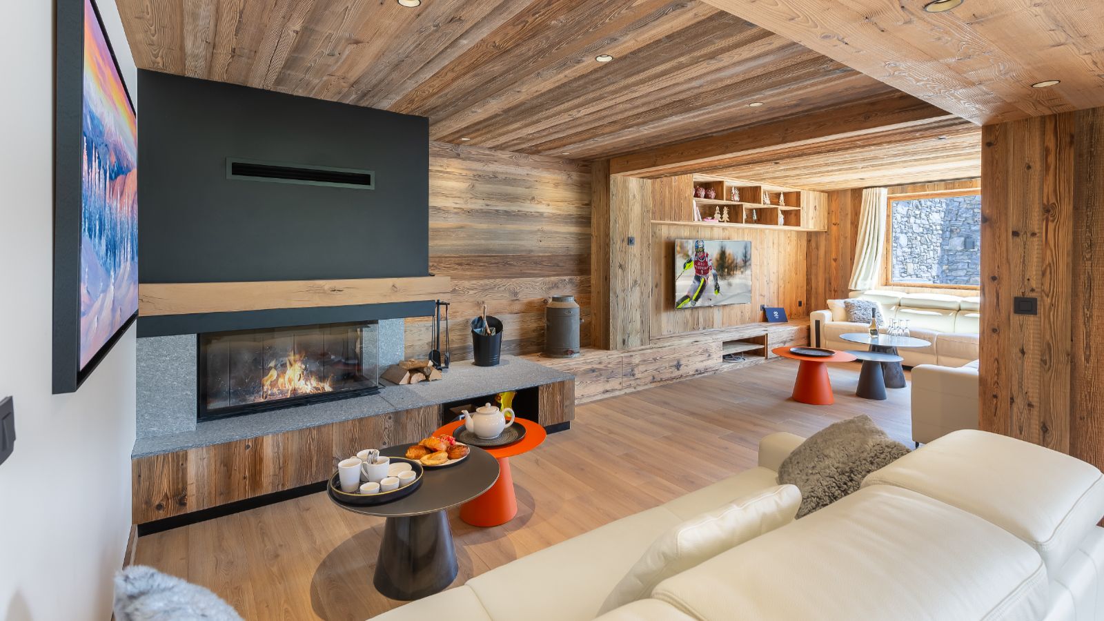 Luxury-Ski-Chalet-Meribel-Chalet-Carriaz-Oxford-Ski-Bedroom (3).jpg