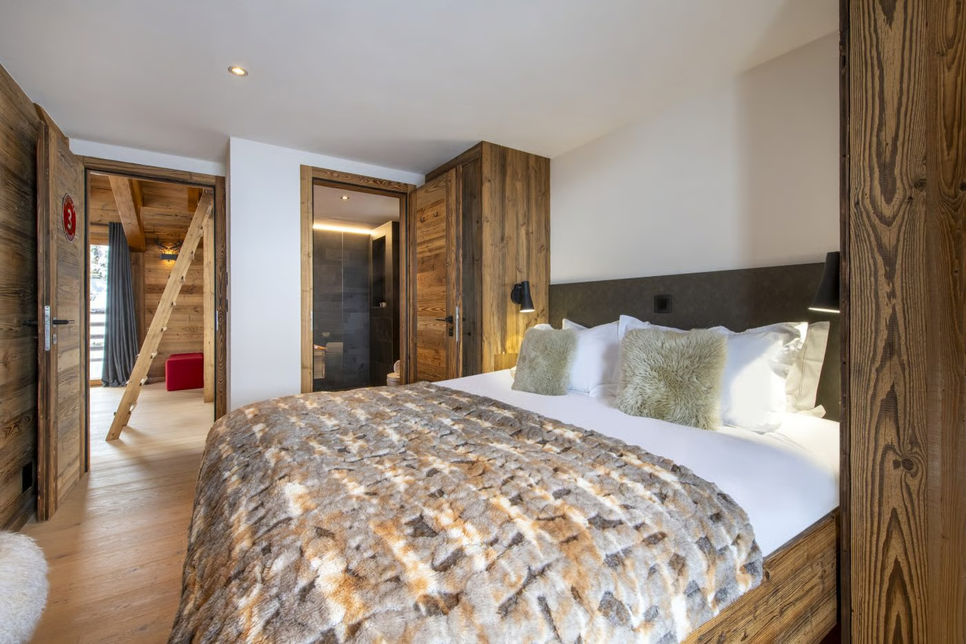 Luxury-Ski-Chalet-Verbier-Chalet Cortil-OSC-Bedroom2.jpg