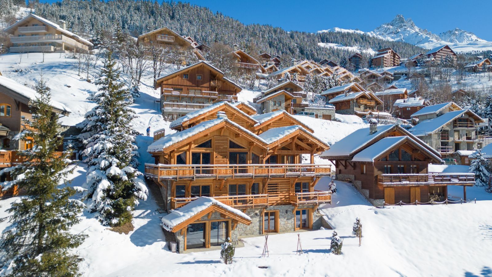 Luxruy-Ski-Chalet-Myriam-Meribel-OSC-Chalet.jpg