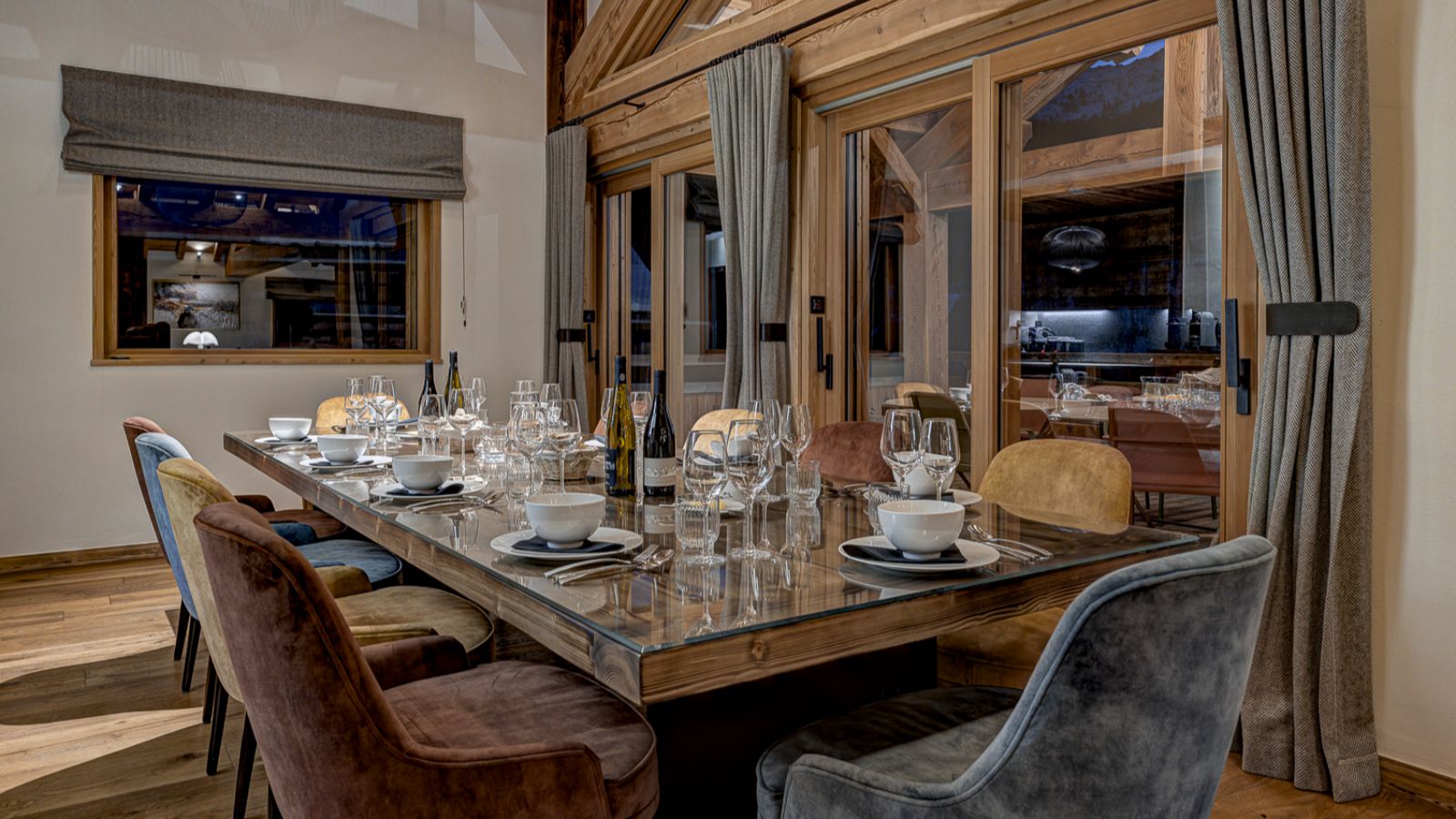 Luxruy-Ski-Chalet-Myriam-Meribel-OSC-Dining room.jpg