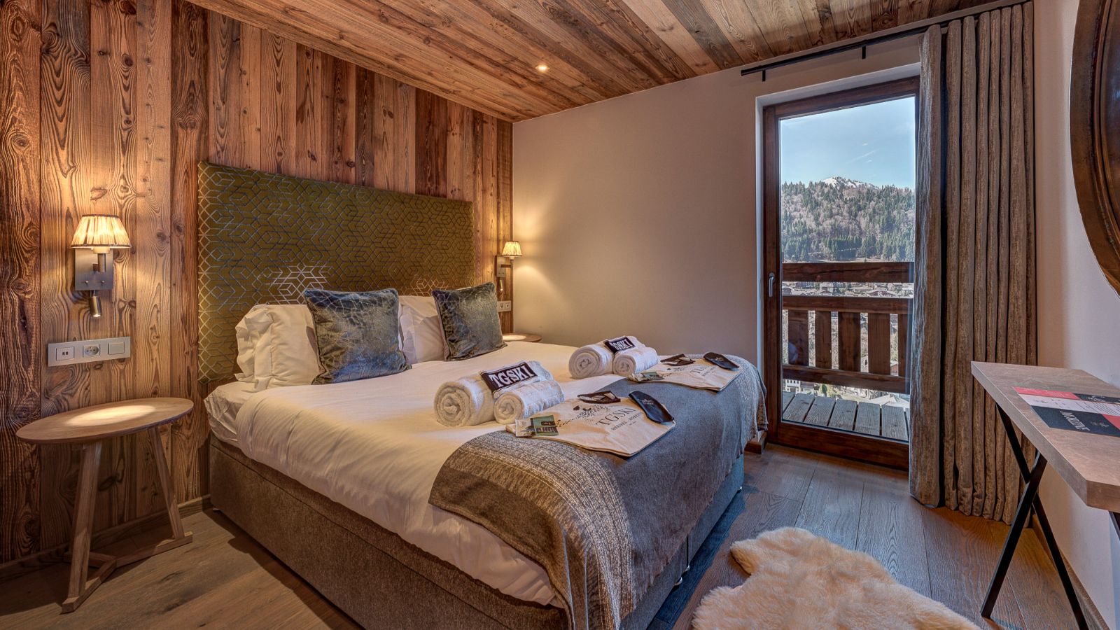 Luxury-Ski-Chalet-Morzine-Three Bears-OSC-Bedroom1.jpg